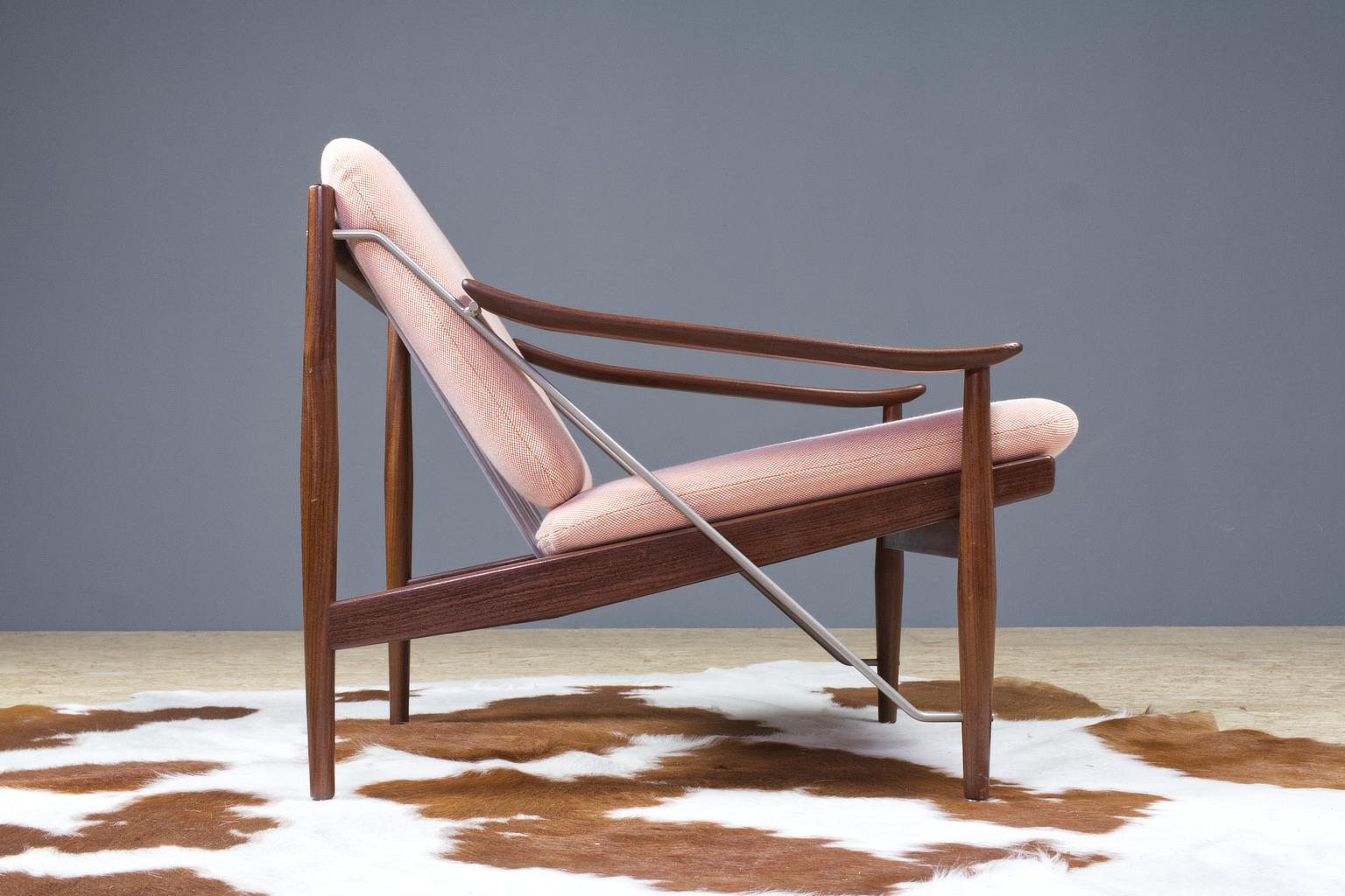 Scandinavian Modern Set of Lounge Chairs in Teak and Metal In Excellent Condition In Beek en Donk, NL
