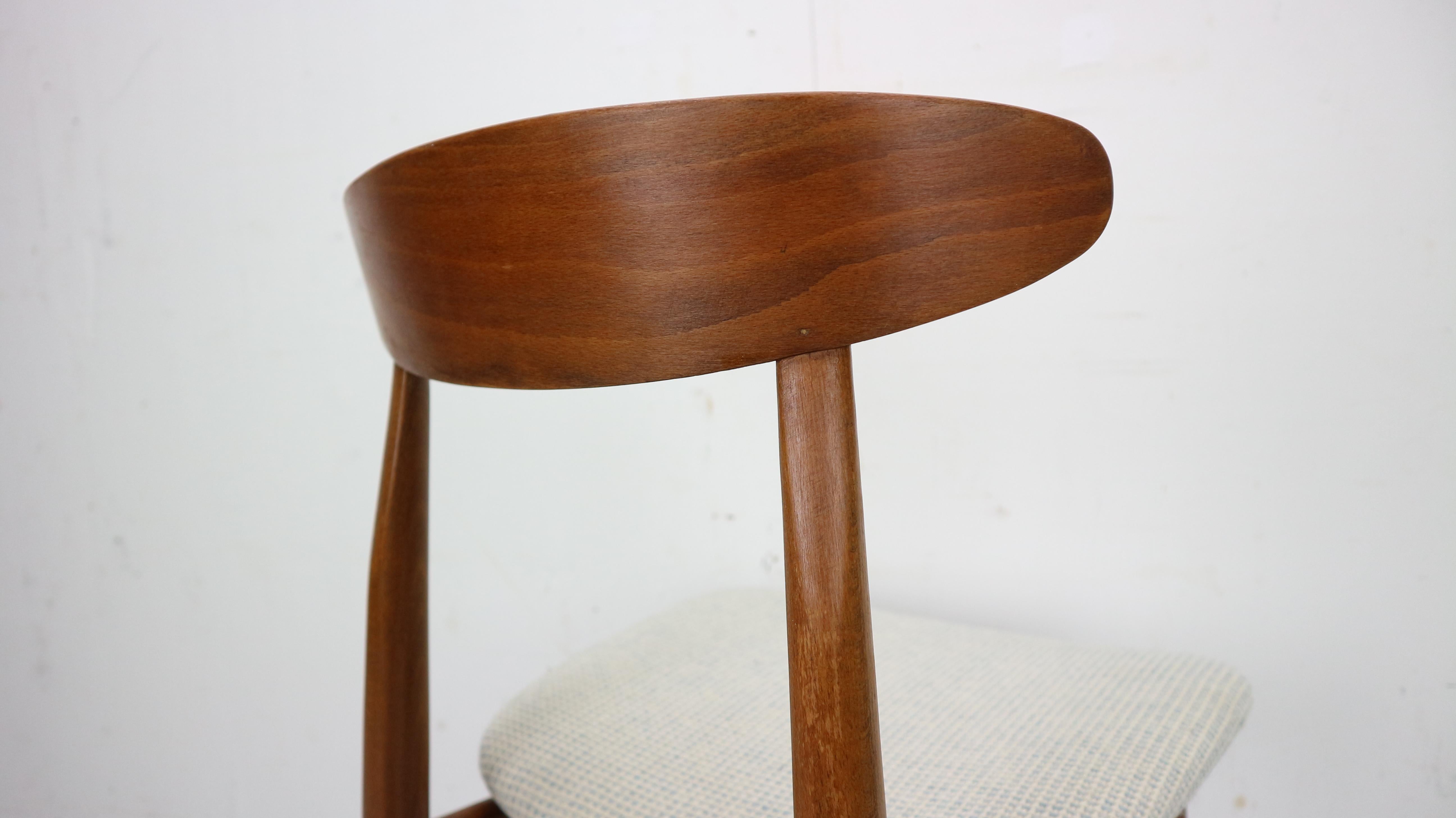 Scandinavian Modern Set of Six Danish Teak Dining Room Chairs, 1960s 6