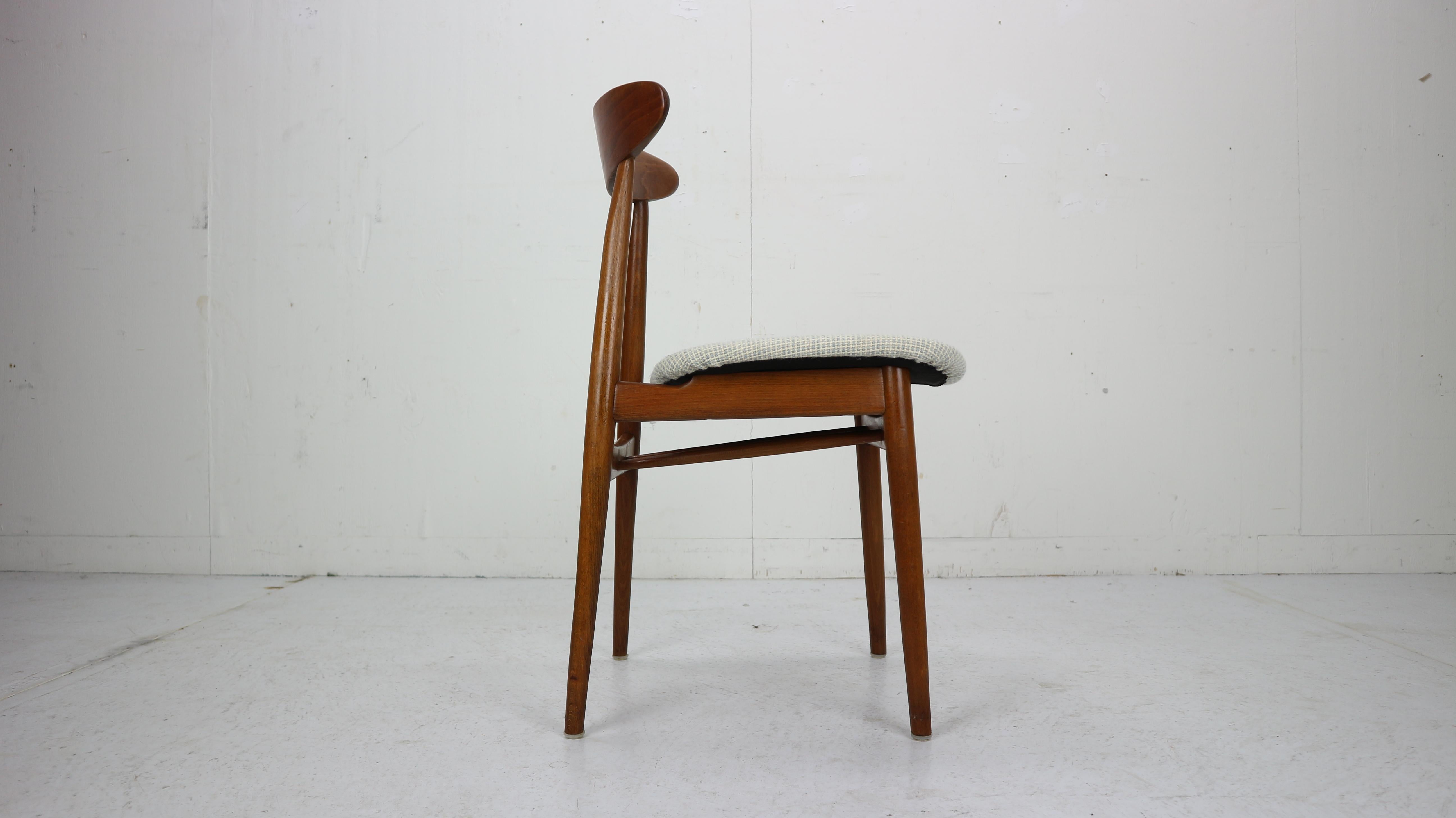 Mid-20th Century Scandinavian Modern Set of Six Danish Teak Dining Room Chairs, 1960s