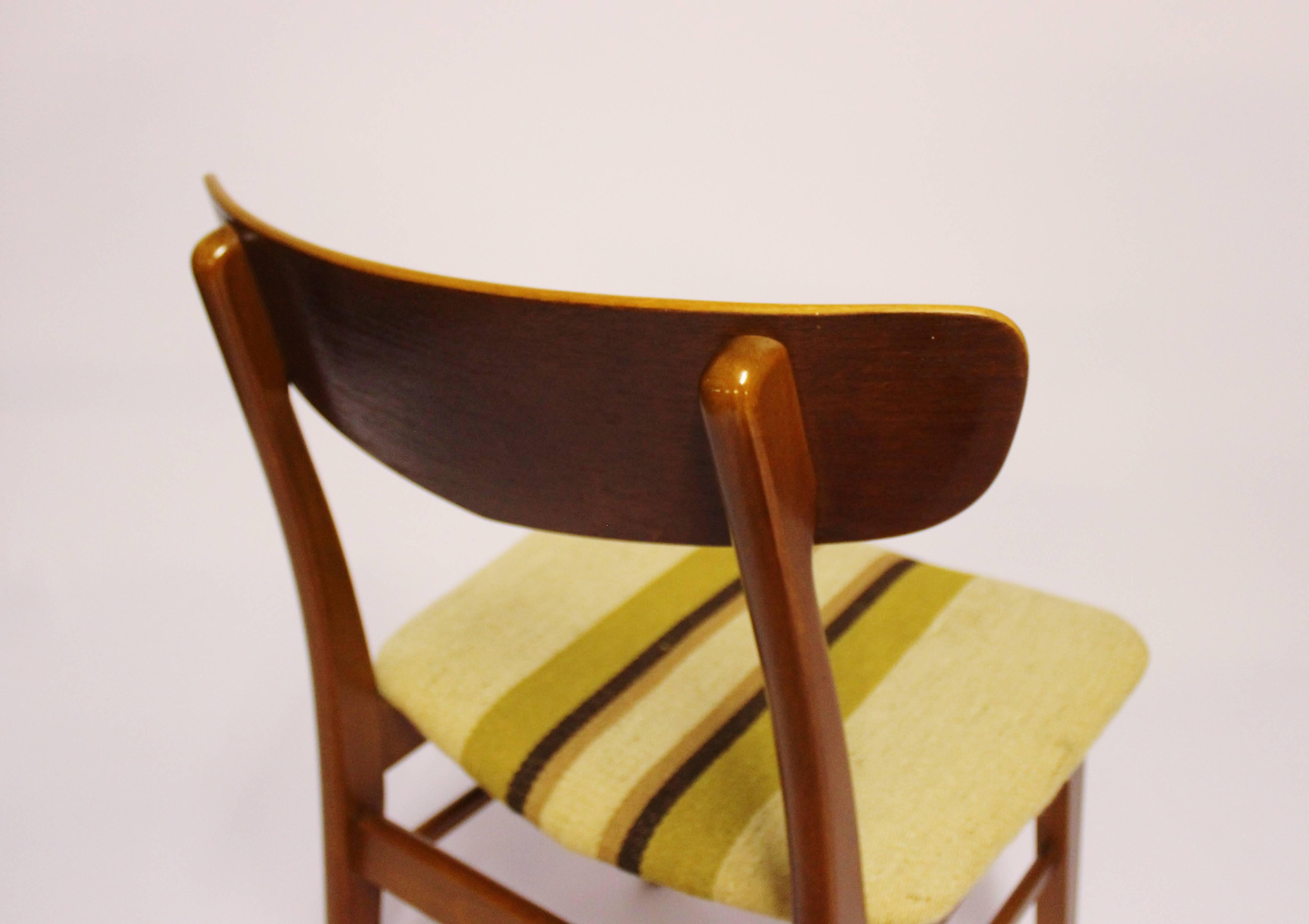 Wool Scandinavian Modern Set of Six Dining Chairs in Teak from the 1960s For Sale
