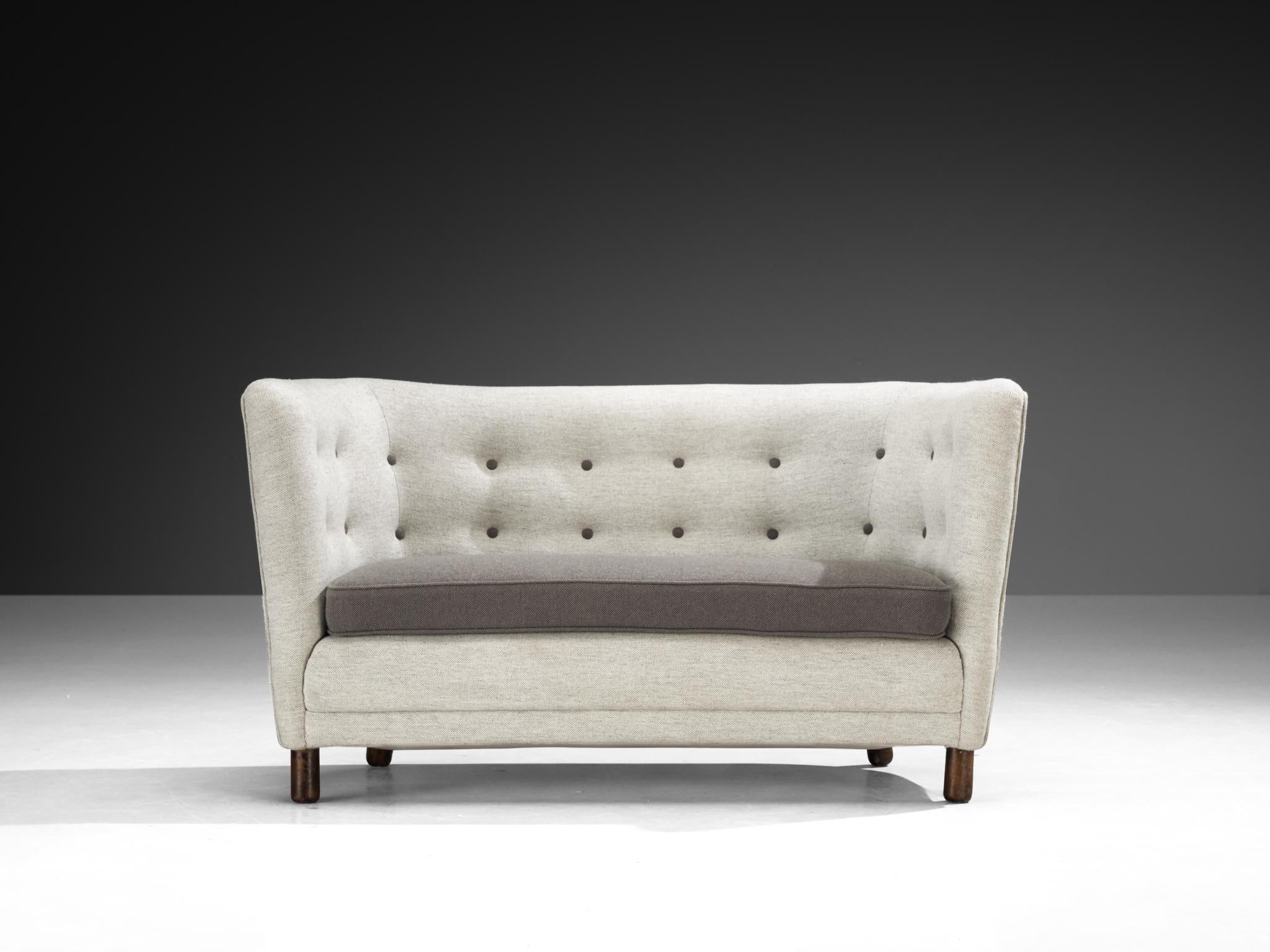Skandinavisch-modernes Settee oder Sofa mit grauer Polsterung im Zustand „Gut“ im Angebot in Waalwijk, NL