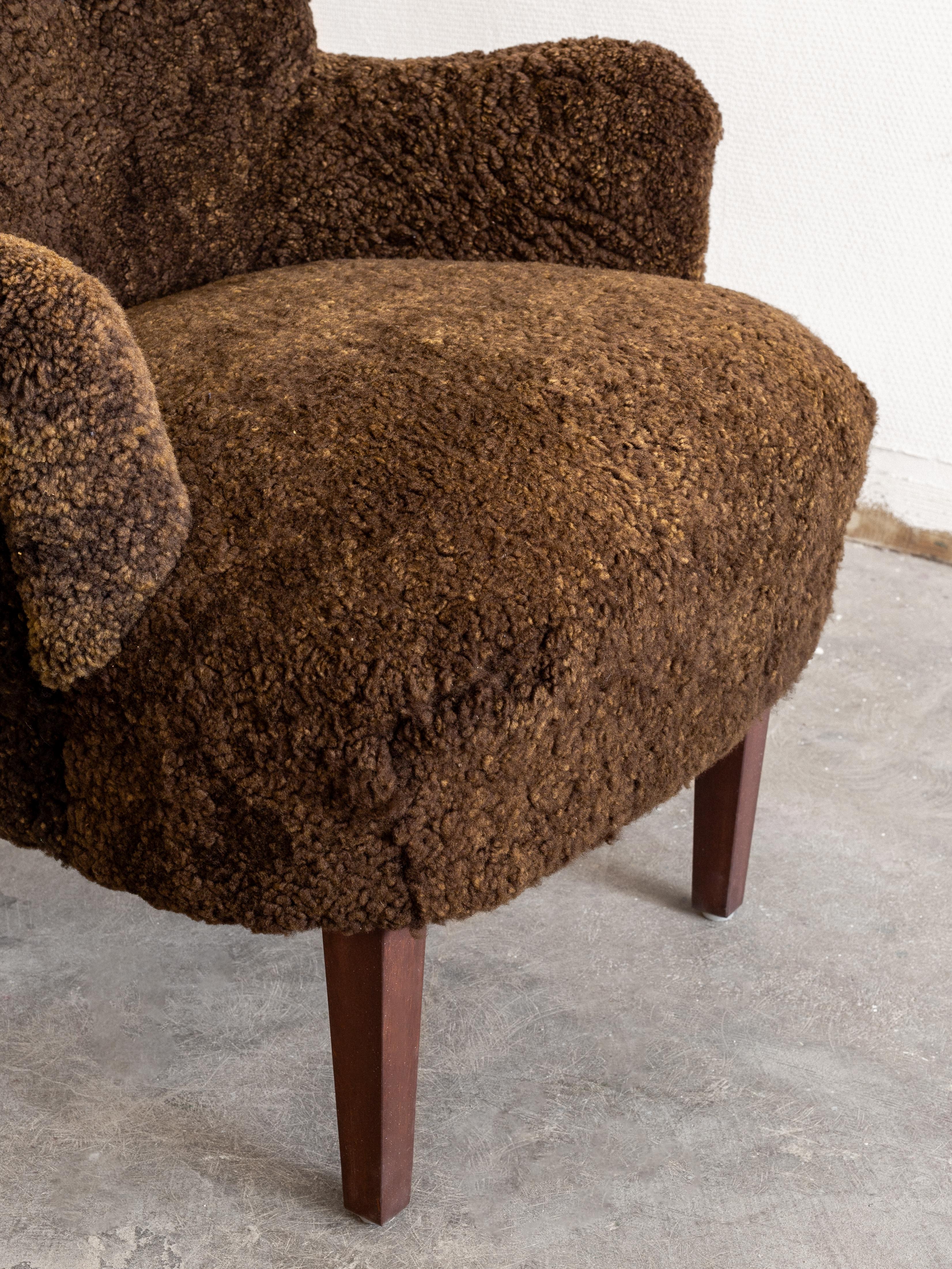 Scandinavian Modern Shearling Lounge Chair and Ottoman, Sweden, 1940s 7