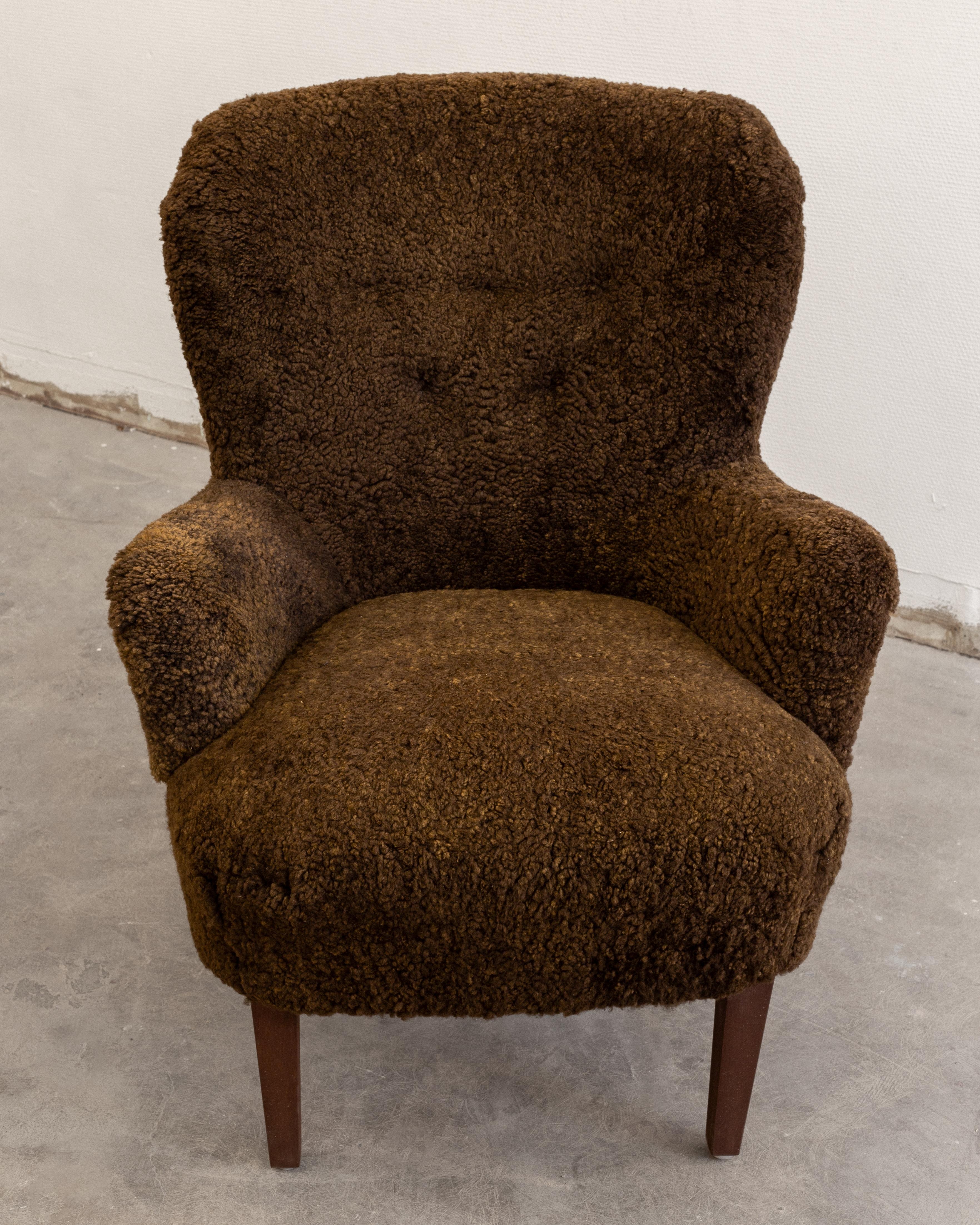 Scandinavian Modern Shearling Lounge Chair and Ottoman, Sweden, 1940s 1