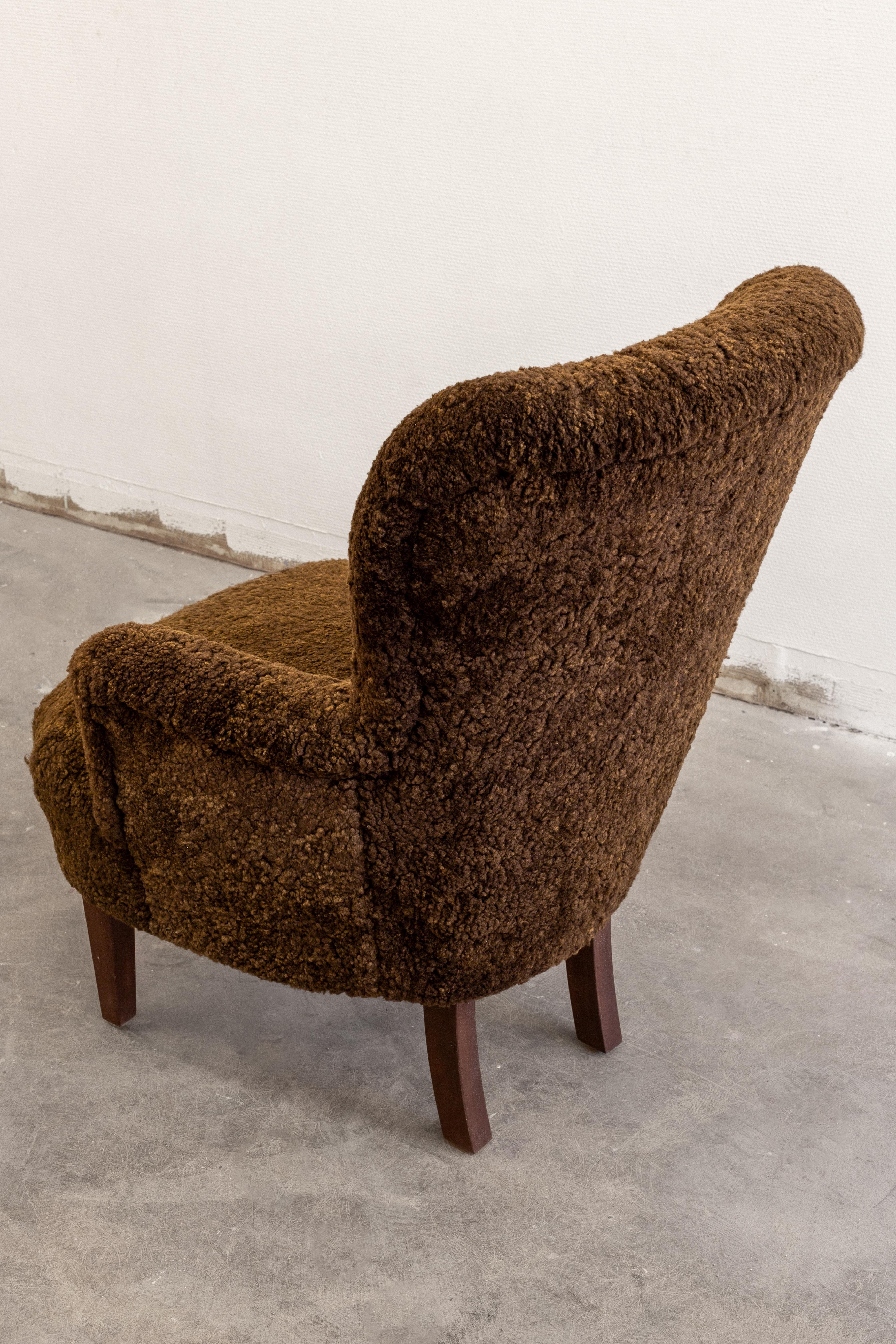 Scandinavian Modern Shearling Lounge Chair and Ottoman, Sweden, 1940s 3