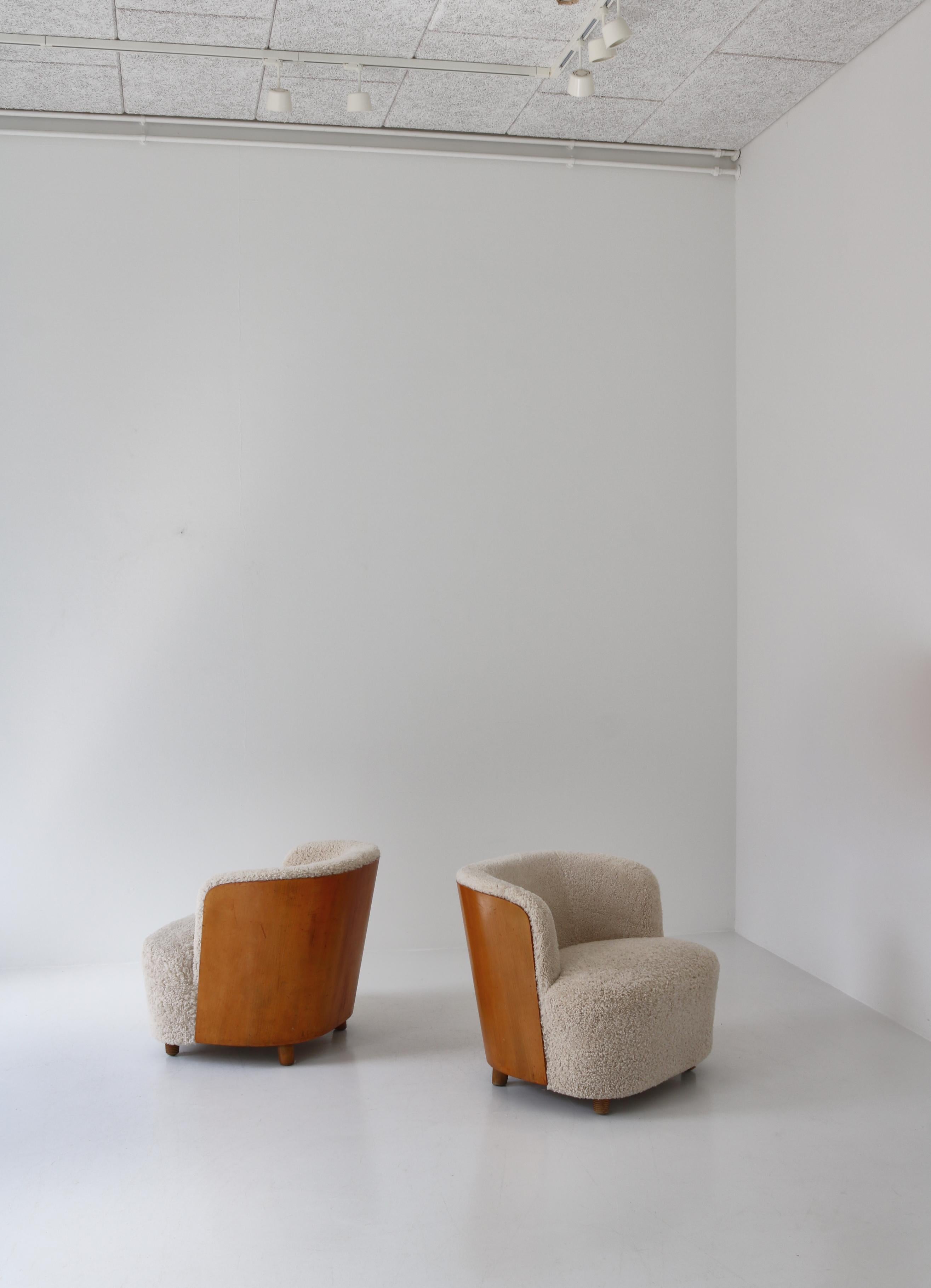 Scandinavian Modern Sheepskin and Peartree Easy Chairs by Rolf Engströmer, 1934 For Sale 8