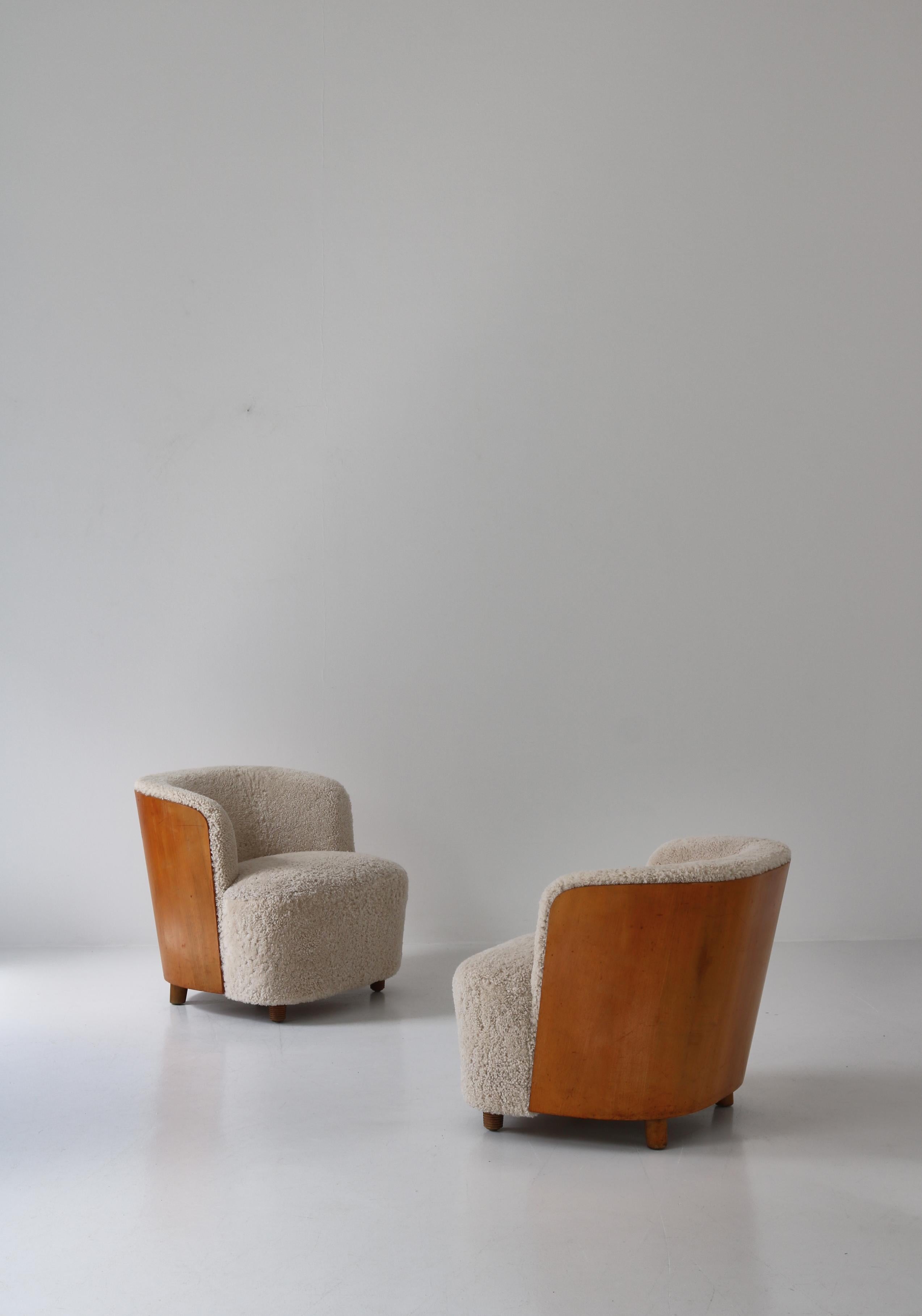 Mid-20th Century Scandinavian Modern Sheepskin and Peartree Easy Chairs by Rolf Engströmer, 1934 For Sale