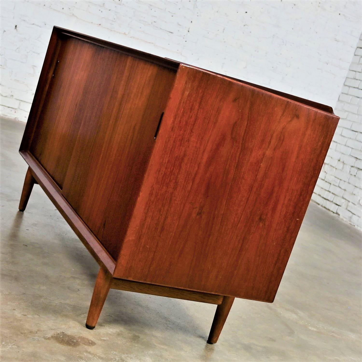 Scandinavian Modern Sibast No 11 Sideboard Buffet Arne Vodder for George Tanier For Sale 2