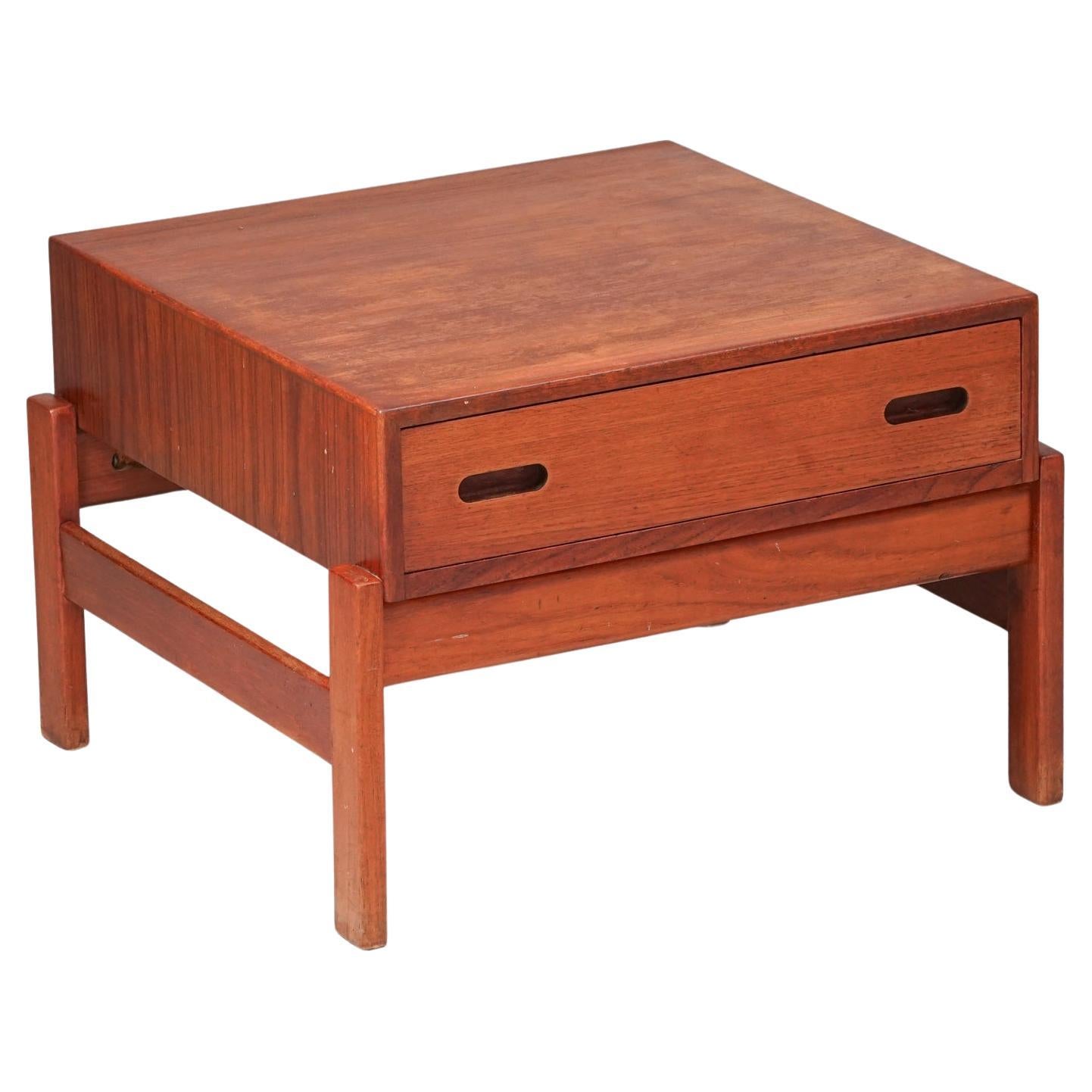 Scandinavian Modern Side Table, Illum Wikkelsø, Hjørring Møbel, Denmark, 1960s