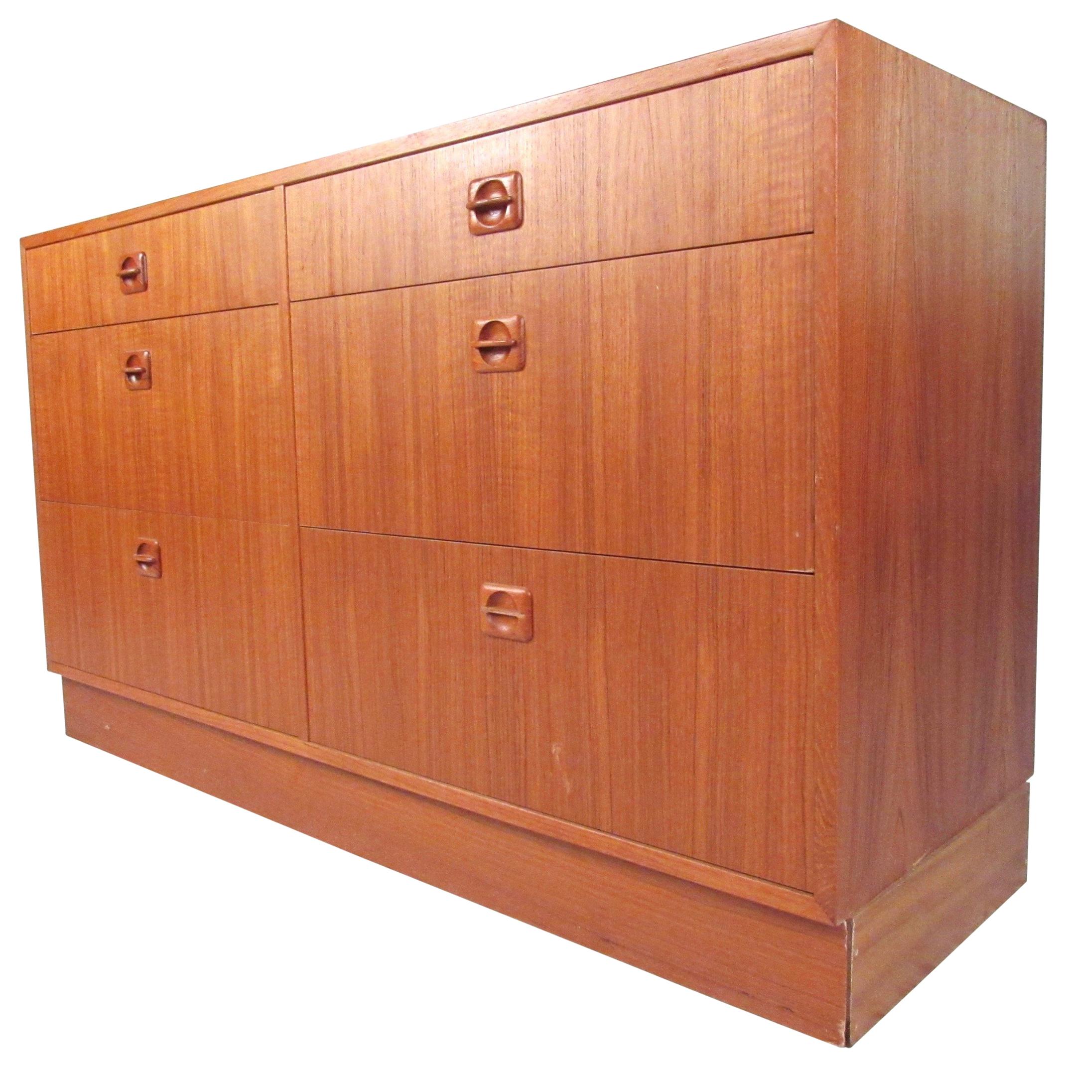 Scandinavian Modern Six-Drawer Dresser