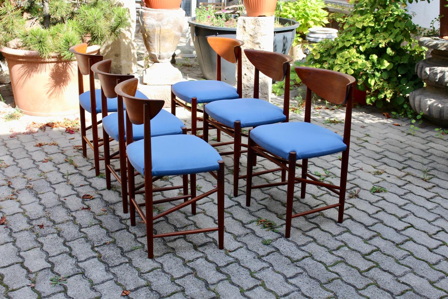 Skandinavische Moderne Sechs Vintage-Esszimmerstühle oder Stühle aus Teakholz Peter Hvidt Dänemark im Angebot 4