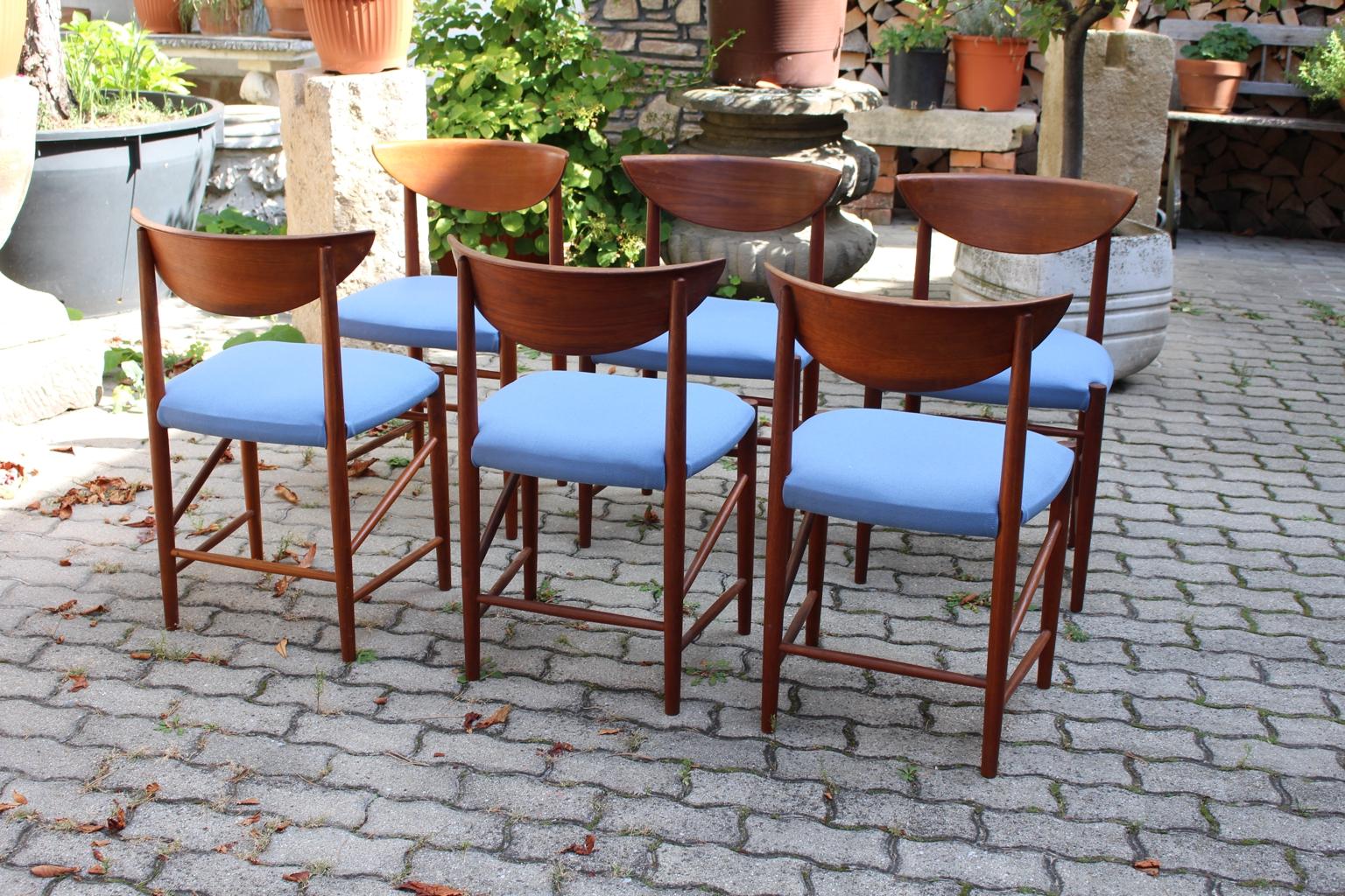 Skandinavische Moderne Sechs Vintage-Esszimmerstühle oder Stühle aus Teakholz Peter Hvidt Dänemark im Angebot 5
