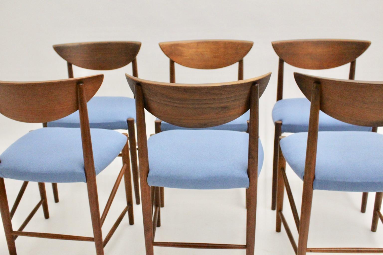 Six chaises ou fauteuils de salle à manger scandinaves modernes en teck vintage Peter Hvidt, Danemark en vente 11