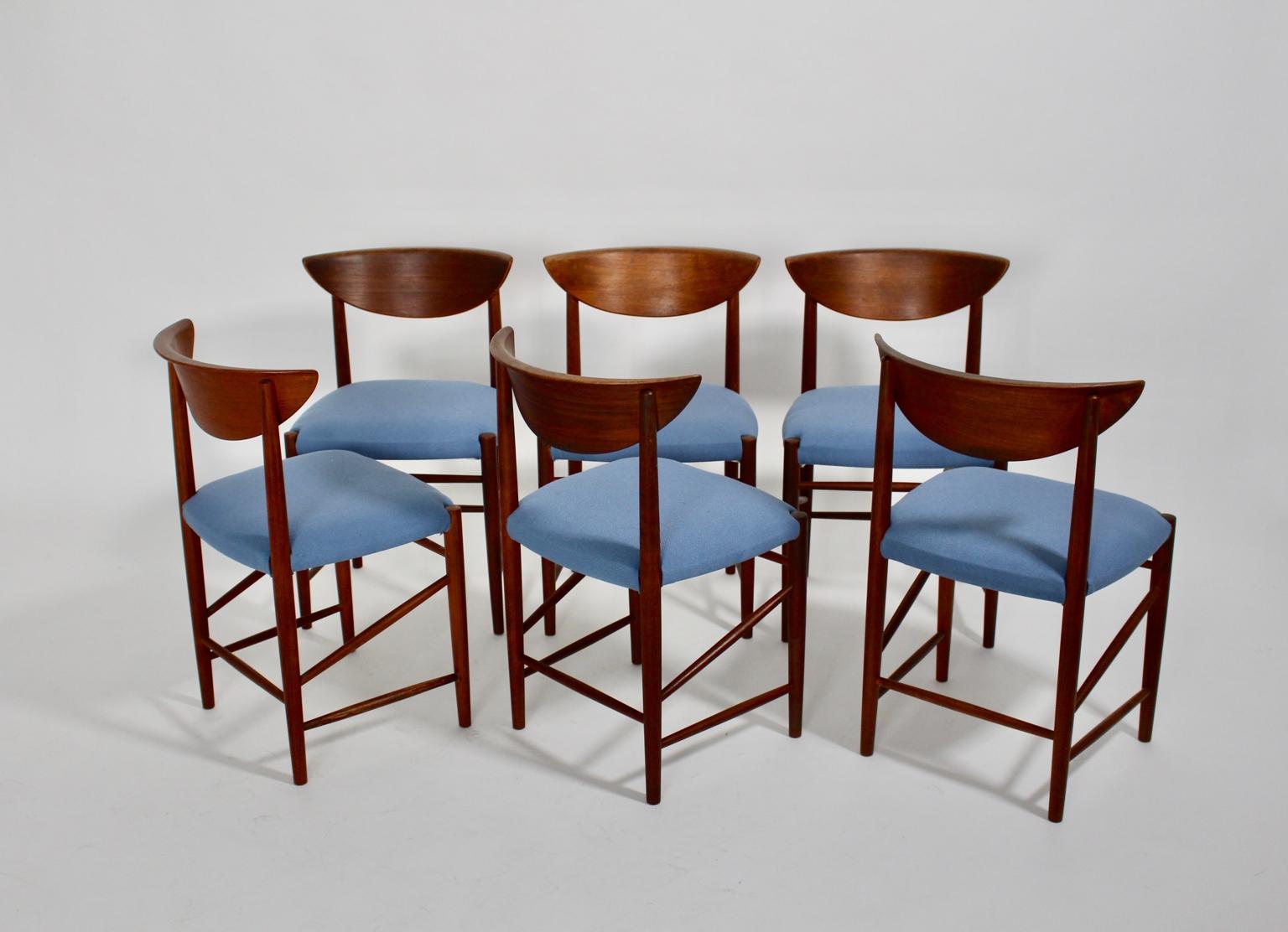 Scandinavian Modern Six Vintage Teak Dining Chairs or Chairs Peter Hvidt Denmark For Sale 2