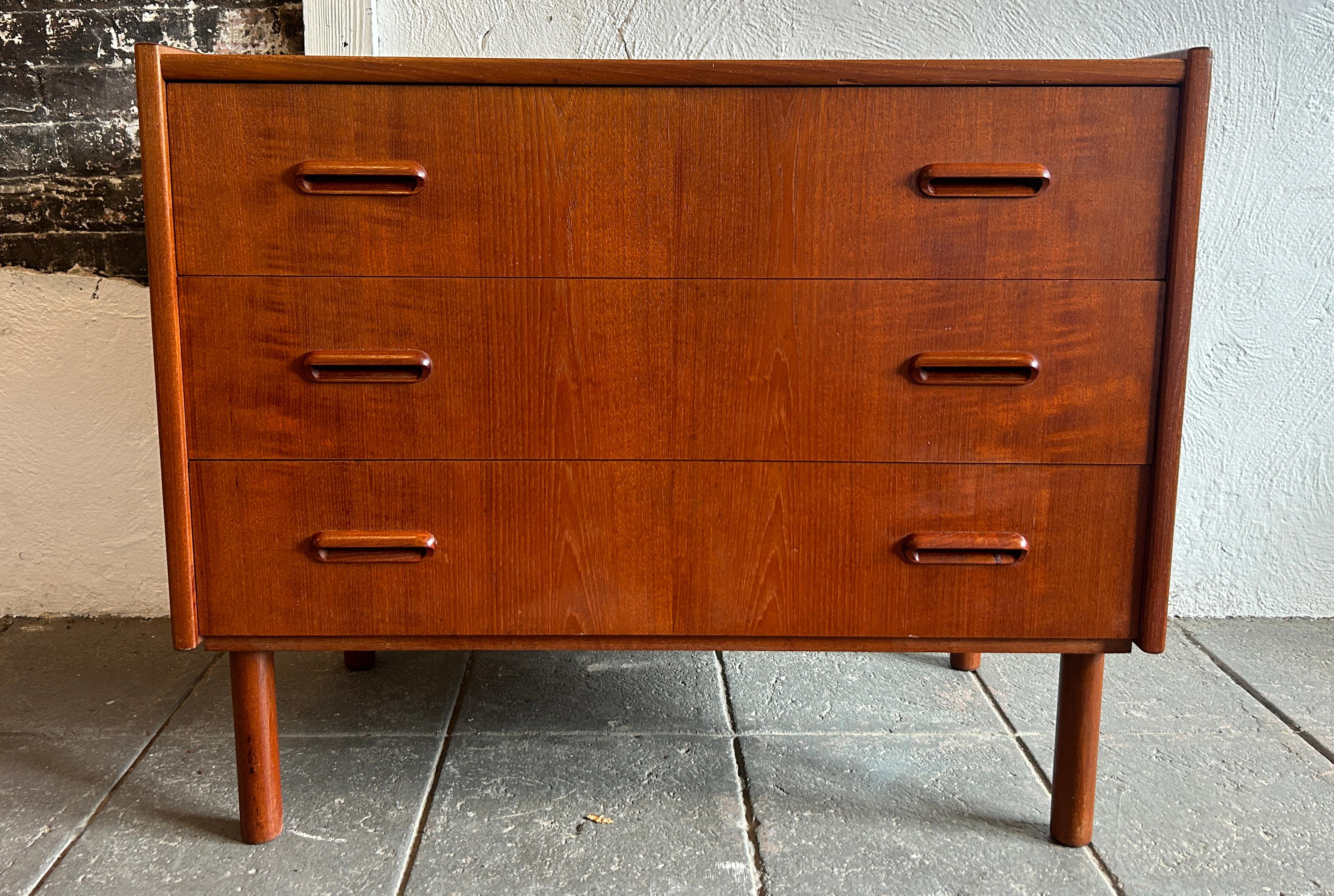 Mid-20th Century Scandinavian Modern Small low 3 Drawer teak dresser made in Norway by Ganddal For Sale