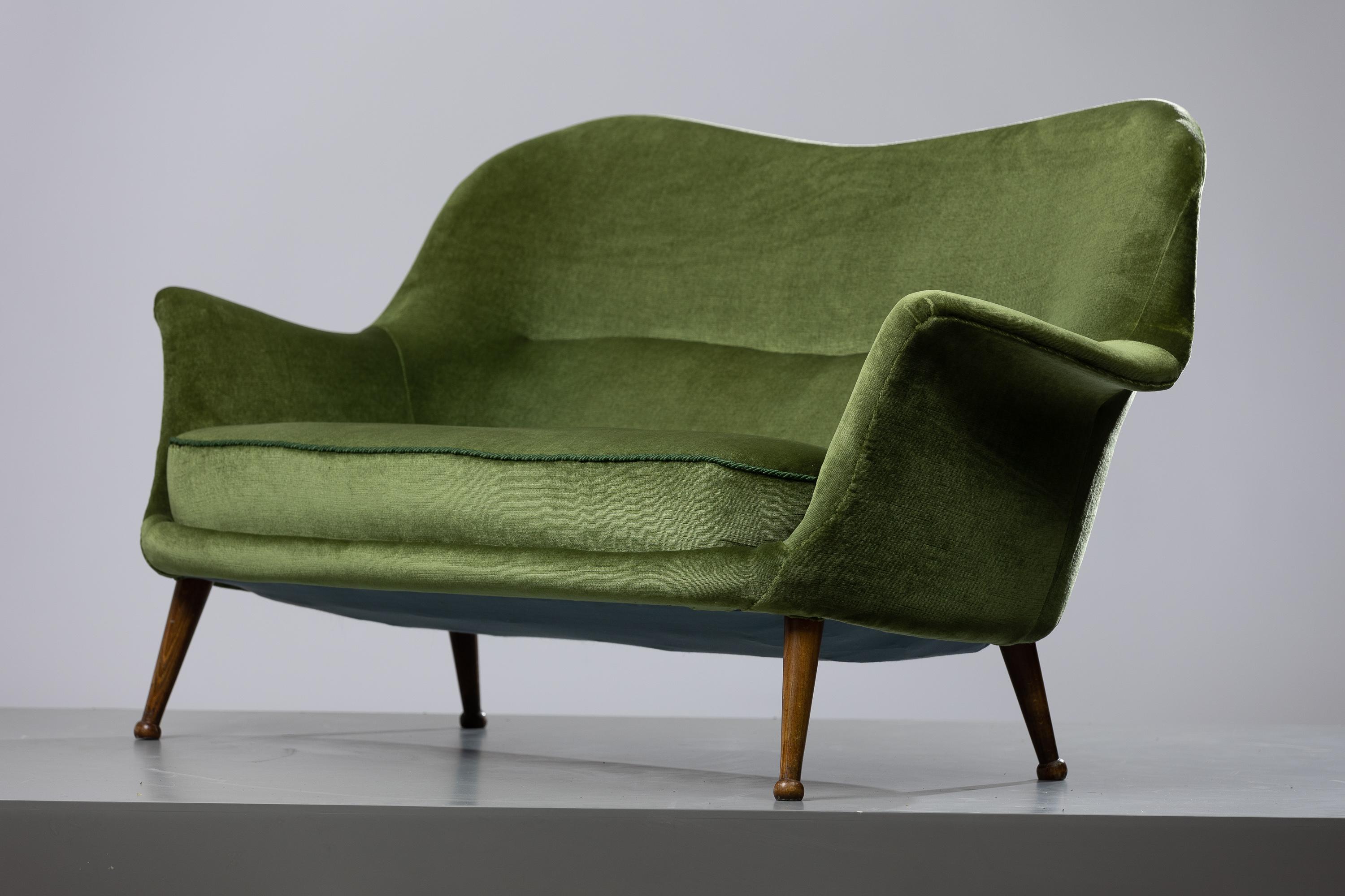 Skandinavisches modernes Sofa von Arne Norell „Divina“ (Schwedisch) im Angebot
