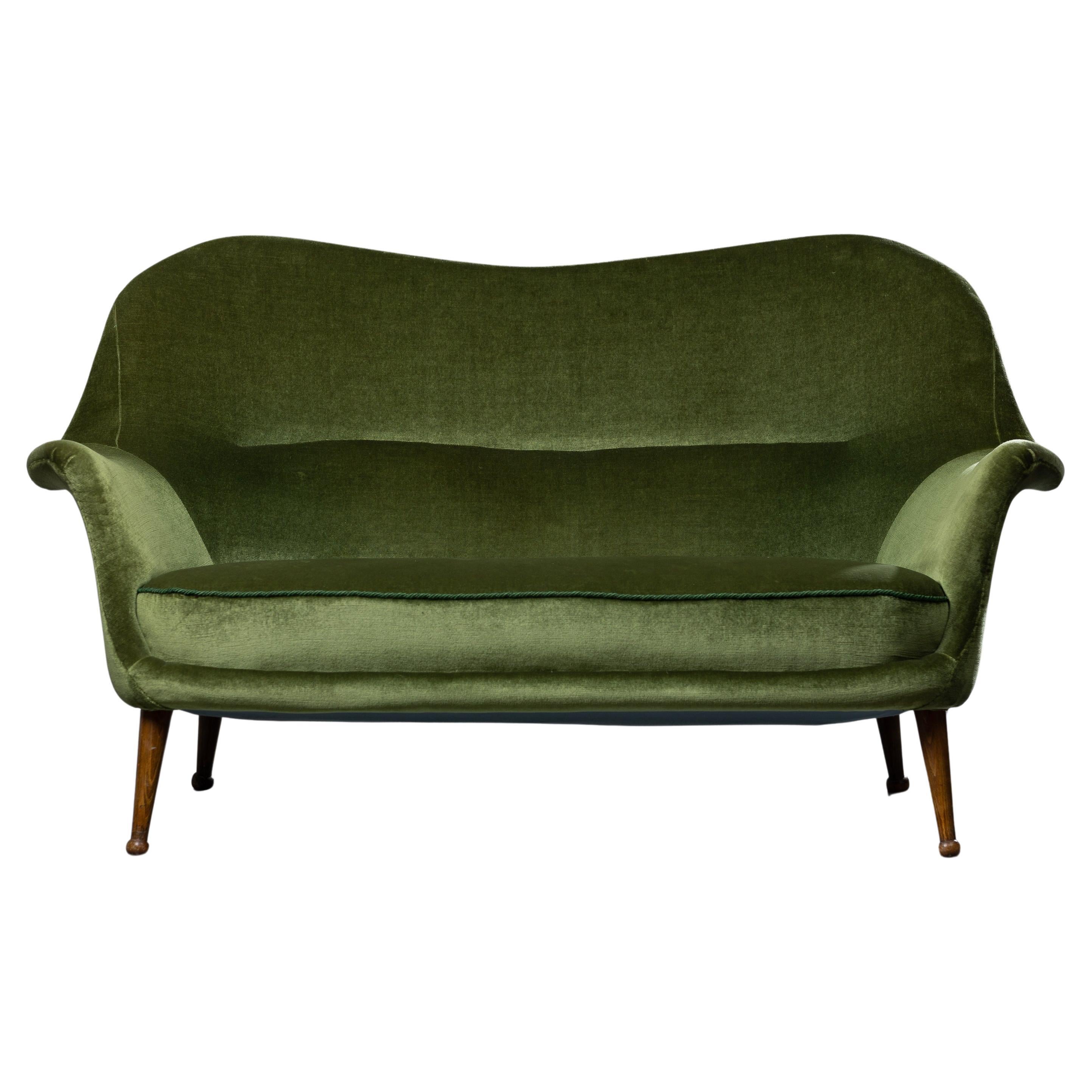 Skandinavisches modernes Sofa von Arne Norell „Divina“ im Angebot