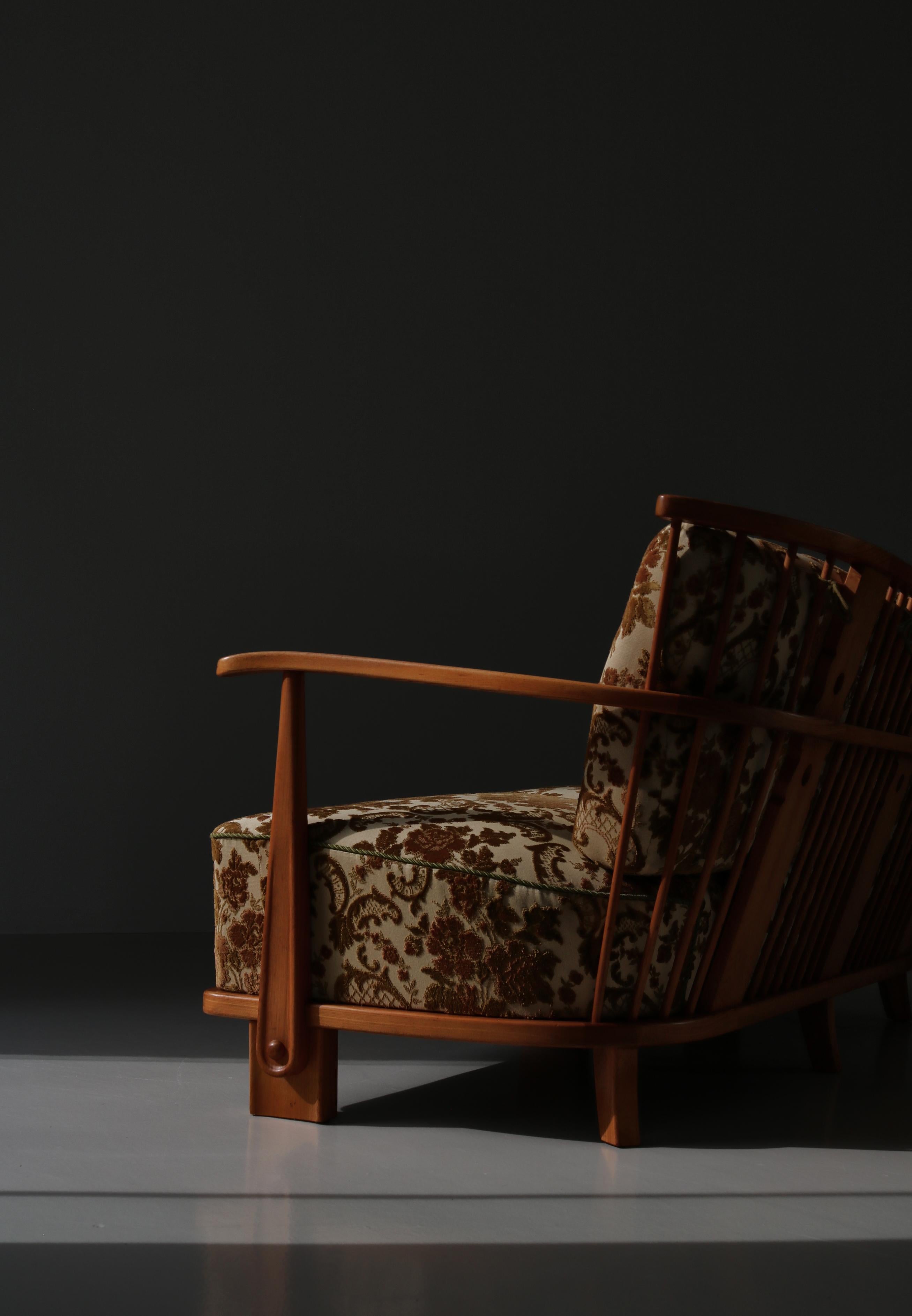Scandinavian Modern Sofa Model 