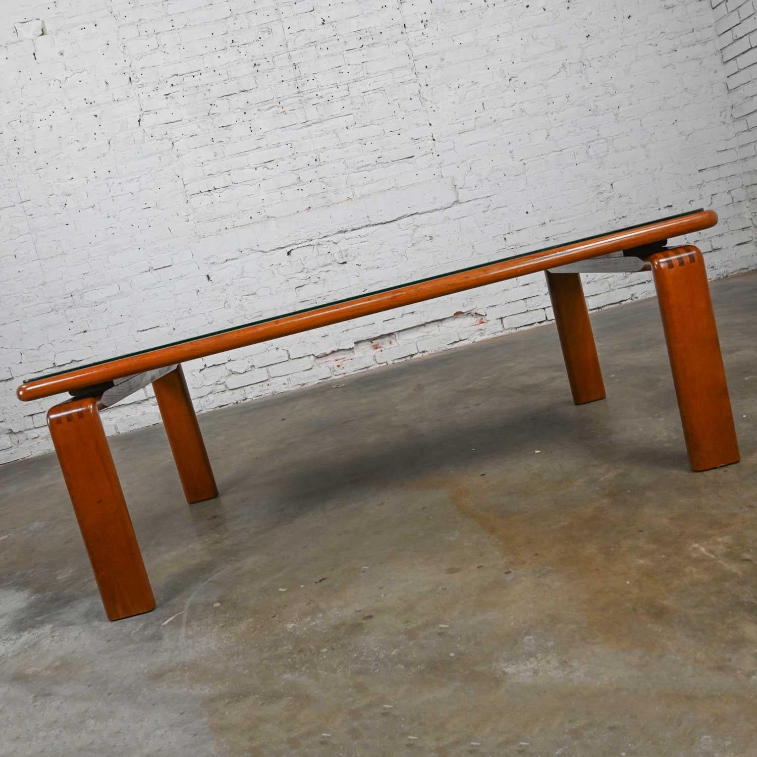 Table basse rectangulaire en teck massif de style scandinave moderne de Westnofa, Norvège en vente 1