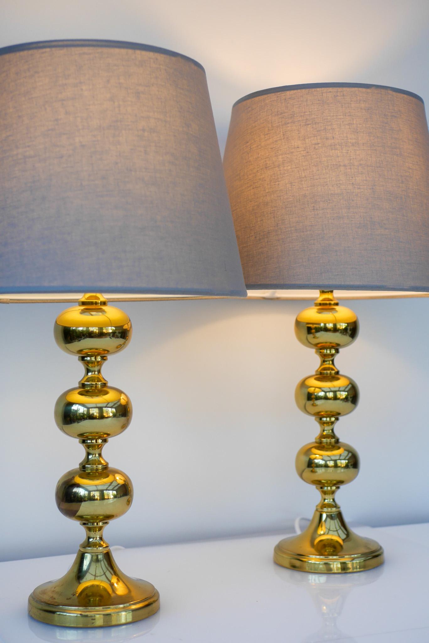 Suédois Lampes de bureau scandinaves modernes de l'ère spatiale de Nafa, Nybro, Suède en vente