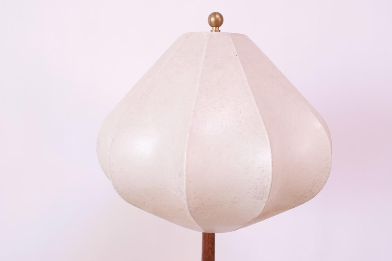 Minimal Scandinavian oak lamp (circa 1960s) paired with sculptural fiberglass shade and bulbous brass finial.
Oak has been refinished / stained, shade shows minor spots of discoloration / light general wear.
Oak stem / base alone (just the wood):