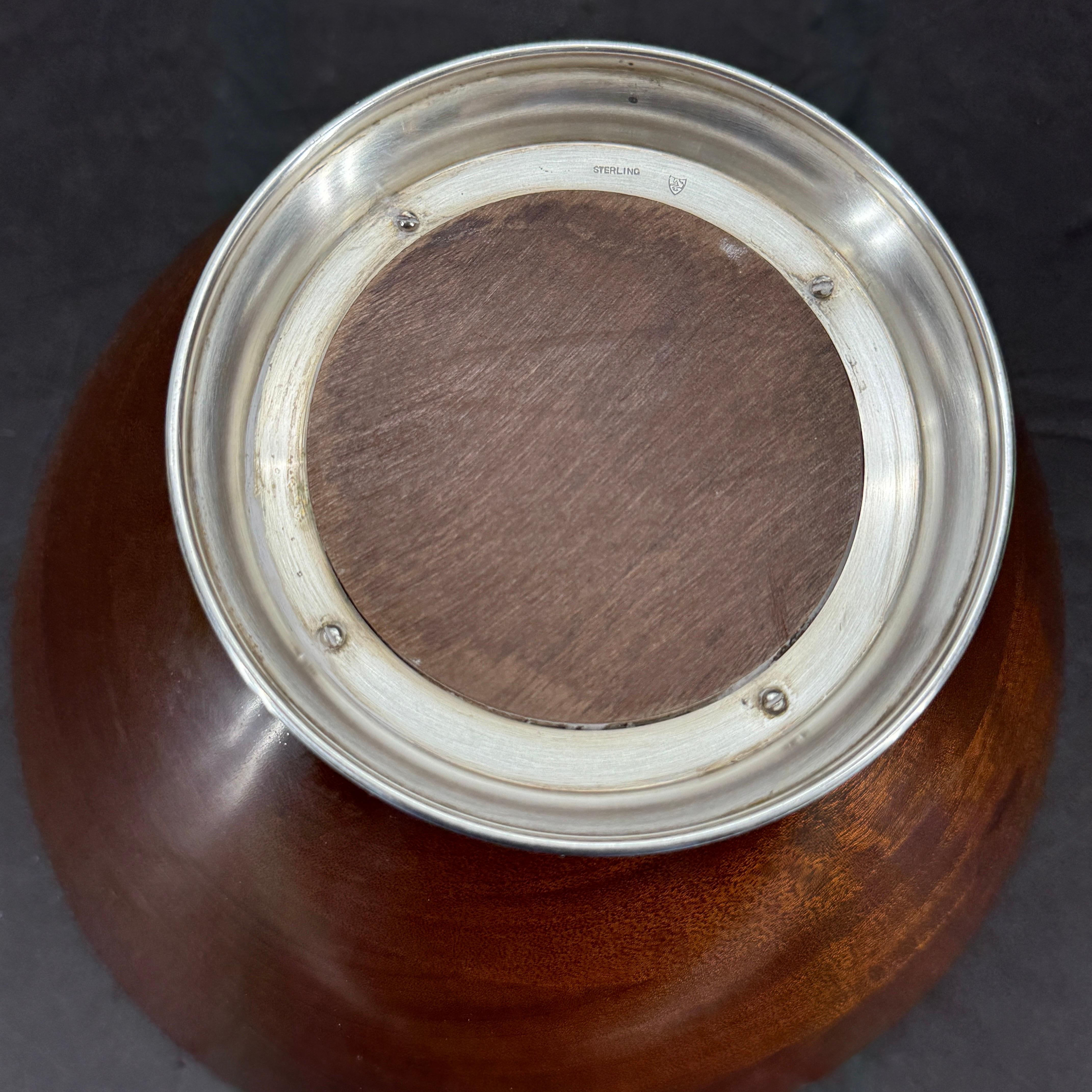 Bol scandinave moderne en argent sterling et bois d'acajou en vente 3