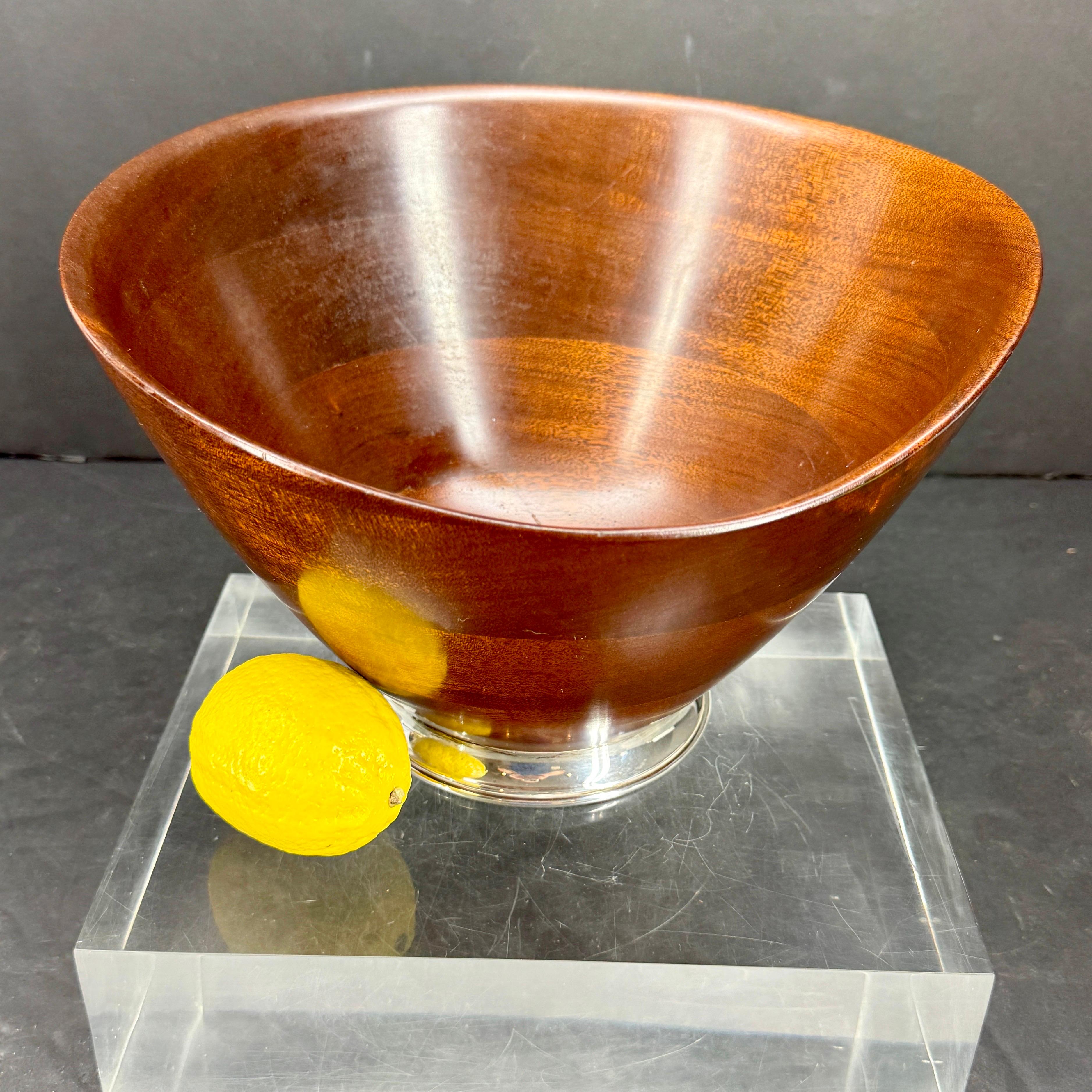 Bol scandinave moderne en argent sterling et bois d'acajou en vente 7