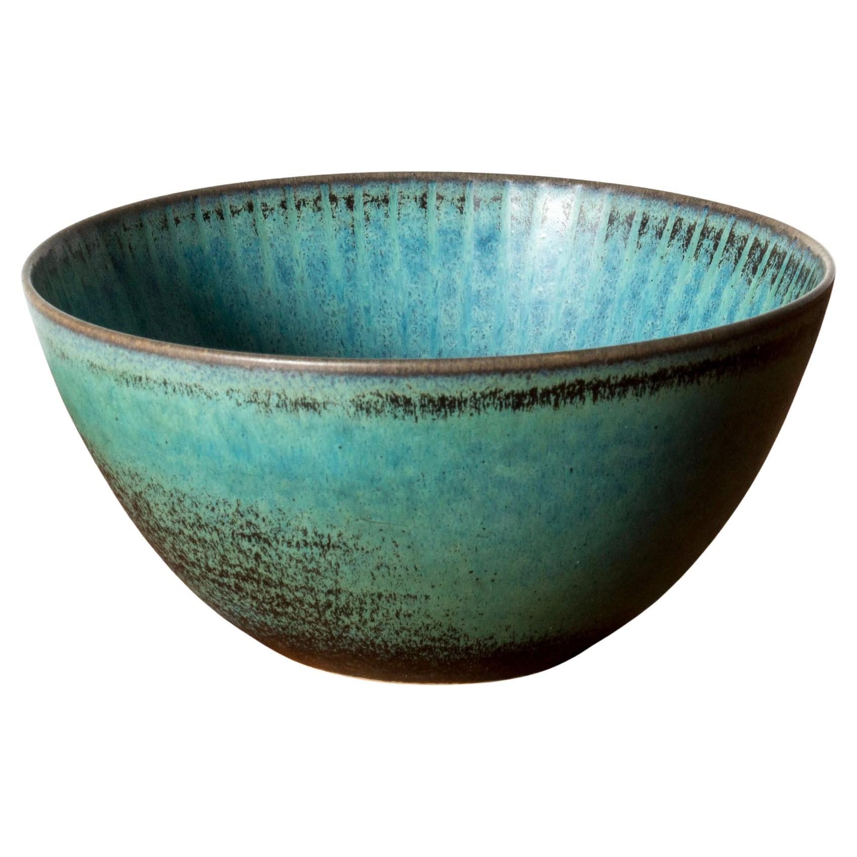 Scandinavian Modern Stoneware bowl by Stig Lindberg, Gustavsberg, Sweden, 1950s