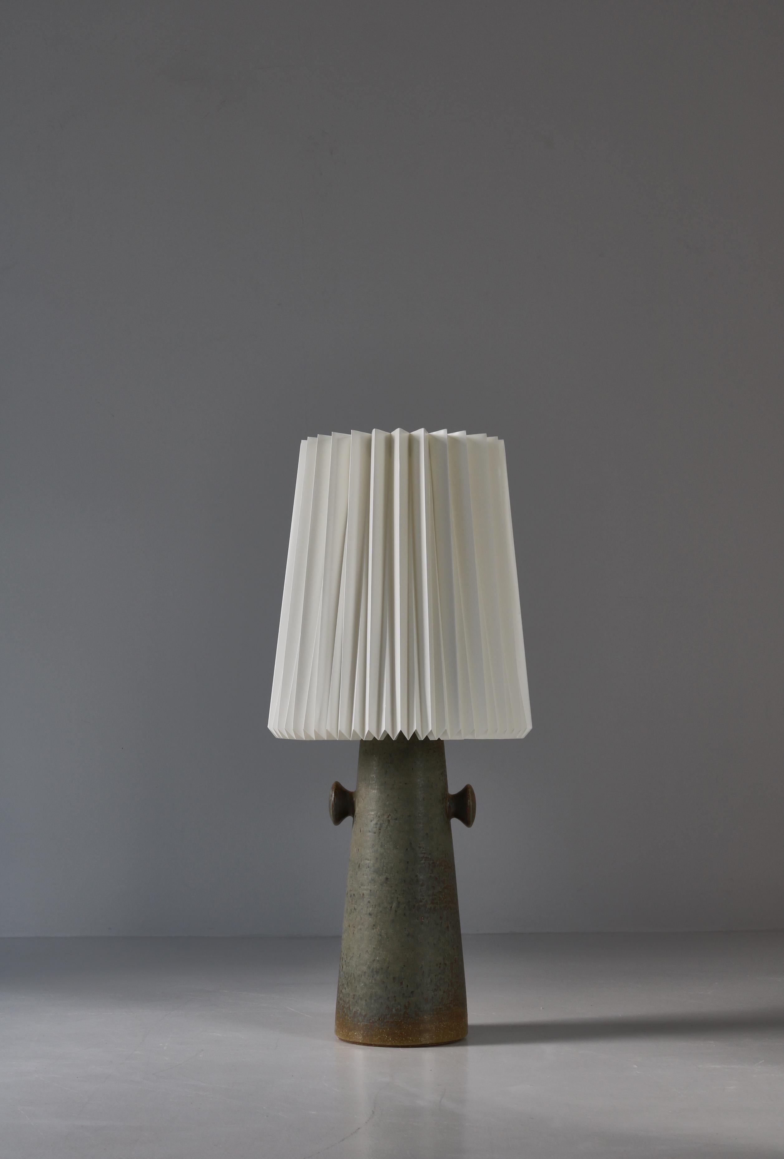 Danish Scandinavian Modern Stoneware Table Lamp by Palshus & Le Klint, Denmark, 1950s For Sale