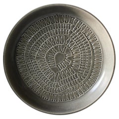 Plato de gres moderno escandinavo, Bo Fajans, Suecia, hacia 1950