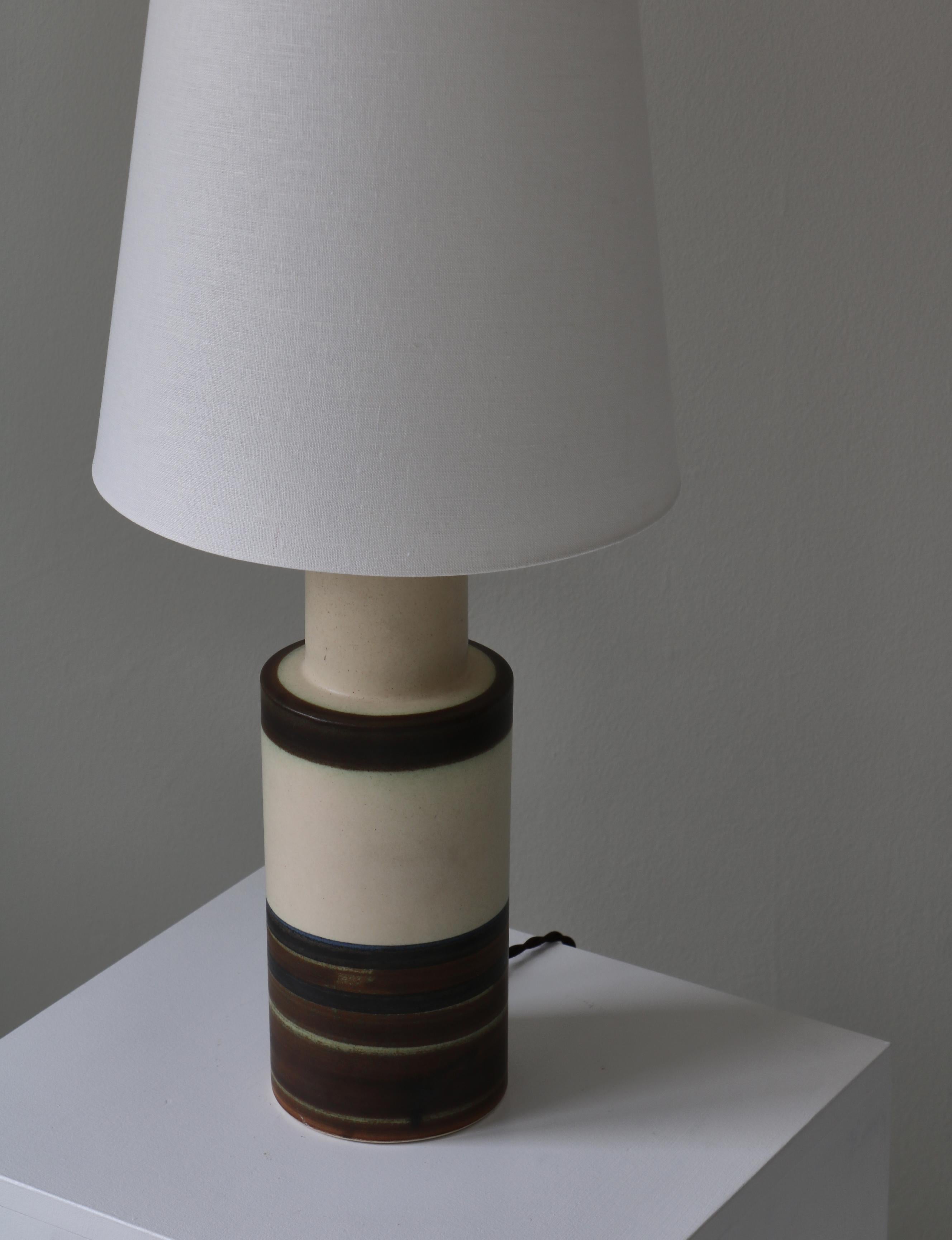 Lampe de table scandinave moderne en grès par 