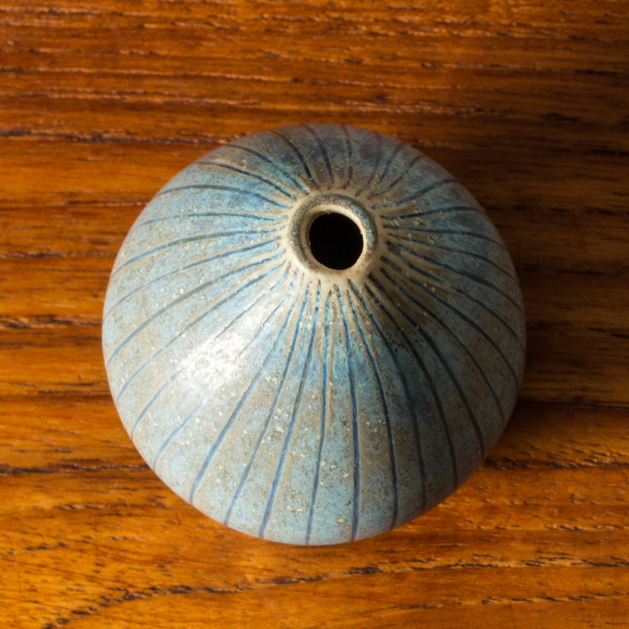 Swedish Scandinavian Modern Stoneware vase by Stig Lindberg, Gustavsberg, Sweden, 1950s For Sale