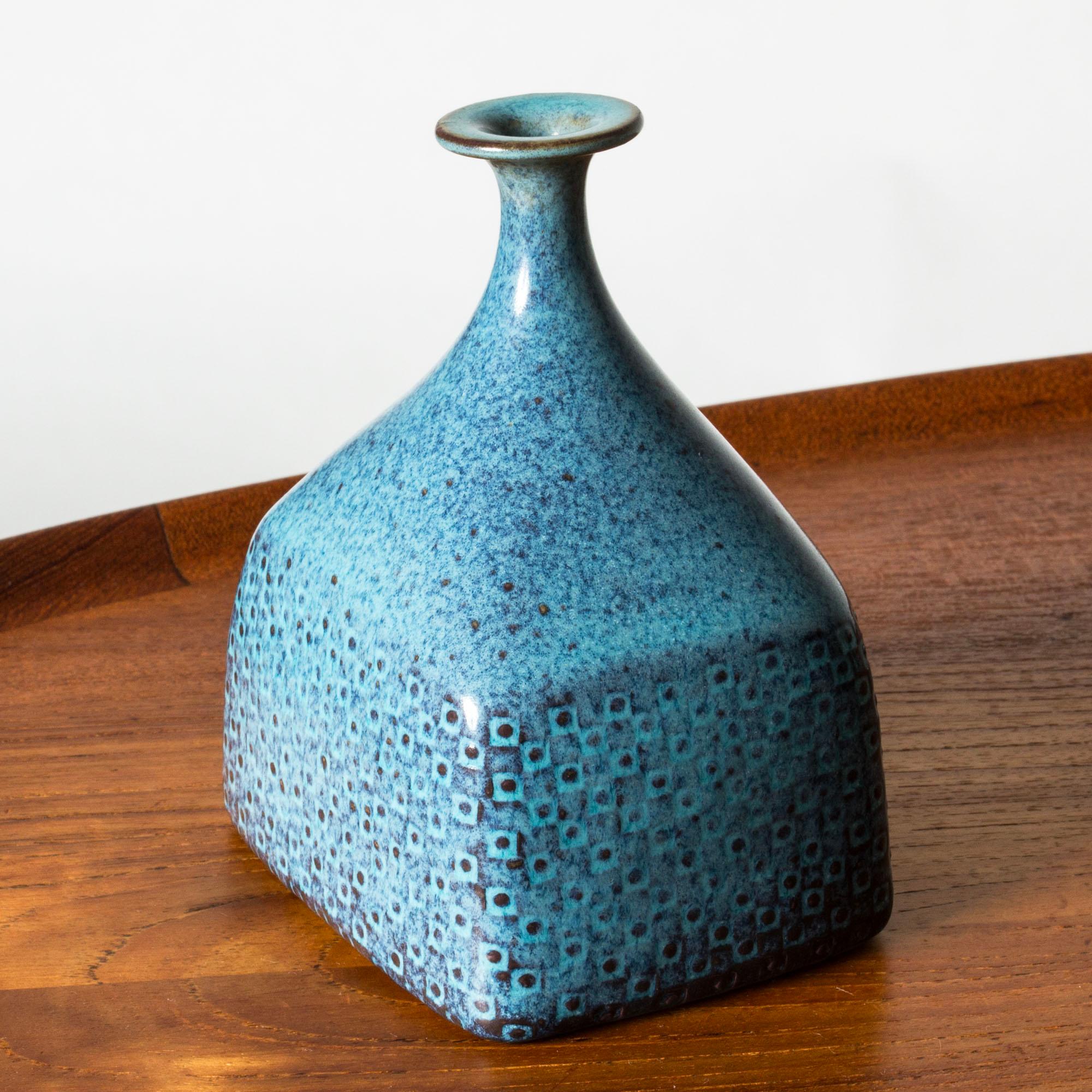 Scandinavian Modern Stoneware vase by Stig Lindberg, Gustavsberg, Sweden, 1950s In Good Condition For Sale In Stockholm, SE
