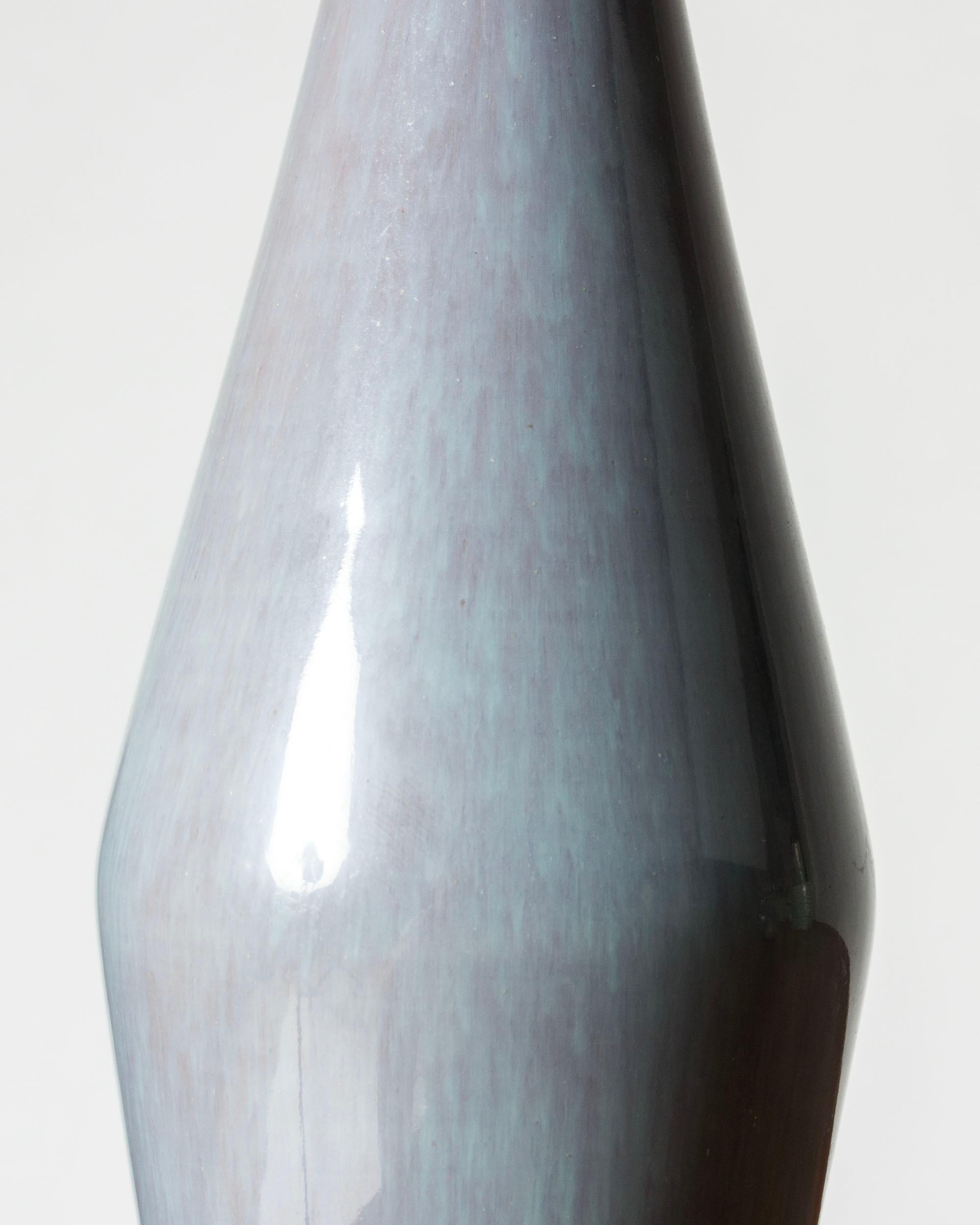 Scandinavian Modern Stoneware vase by Stig Lindberg, Gustavsberg, Sweden, 1950s In Good Condition For Sale In Stockholm, SE