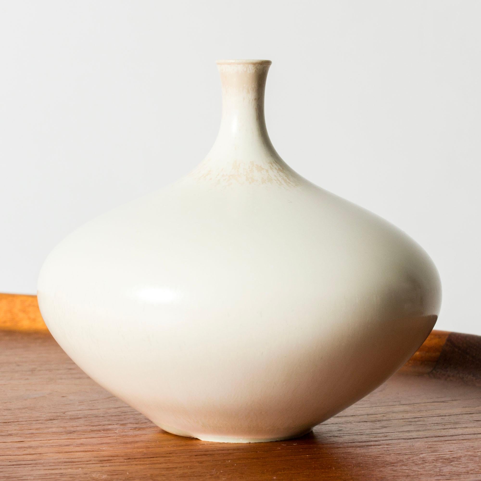 Svedese Vaso in gres di The Modern Scandinavian di Stig Lindberg, Gustavsberg, Svezia, anni '1950 in vendita