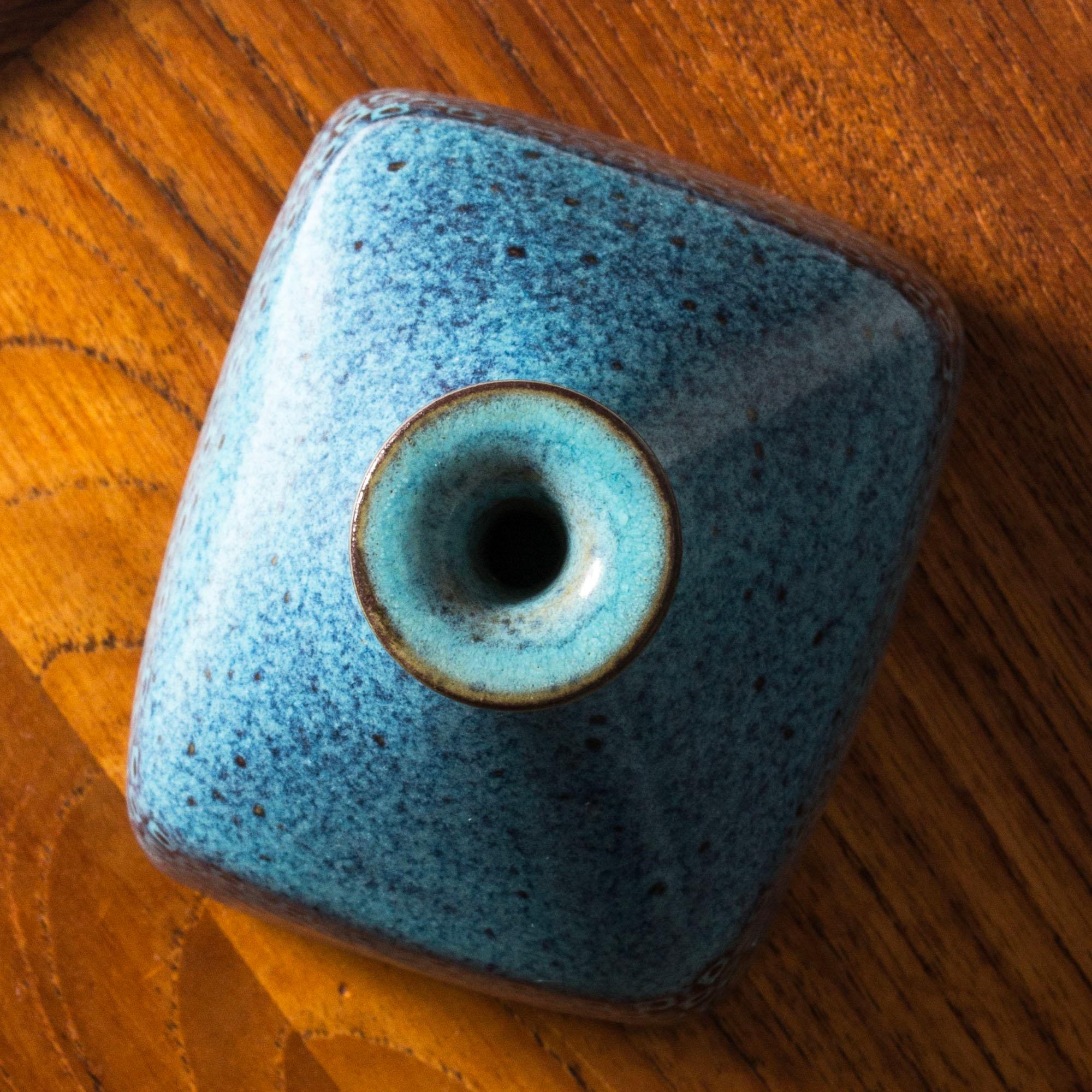 Mid-20th Century Scandinavian Modern Stoneware vase by Stig Lindberg, Gustavsberg, Sweden, 1950s For Sale
