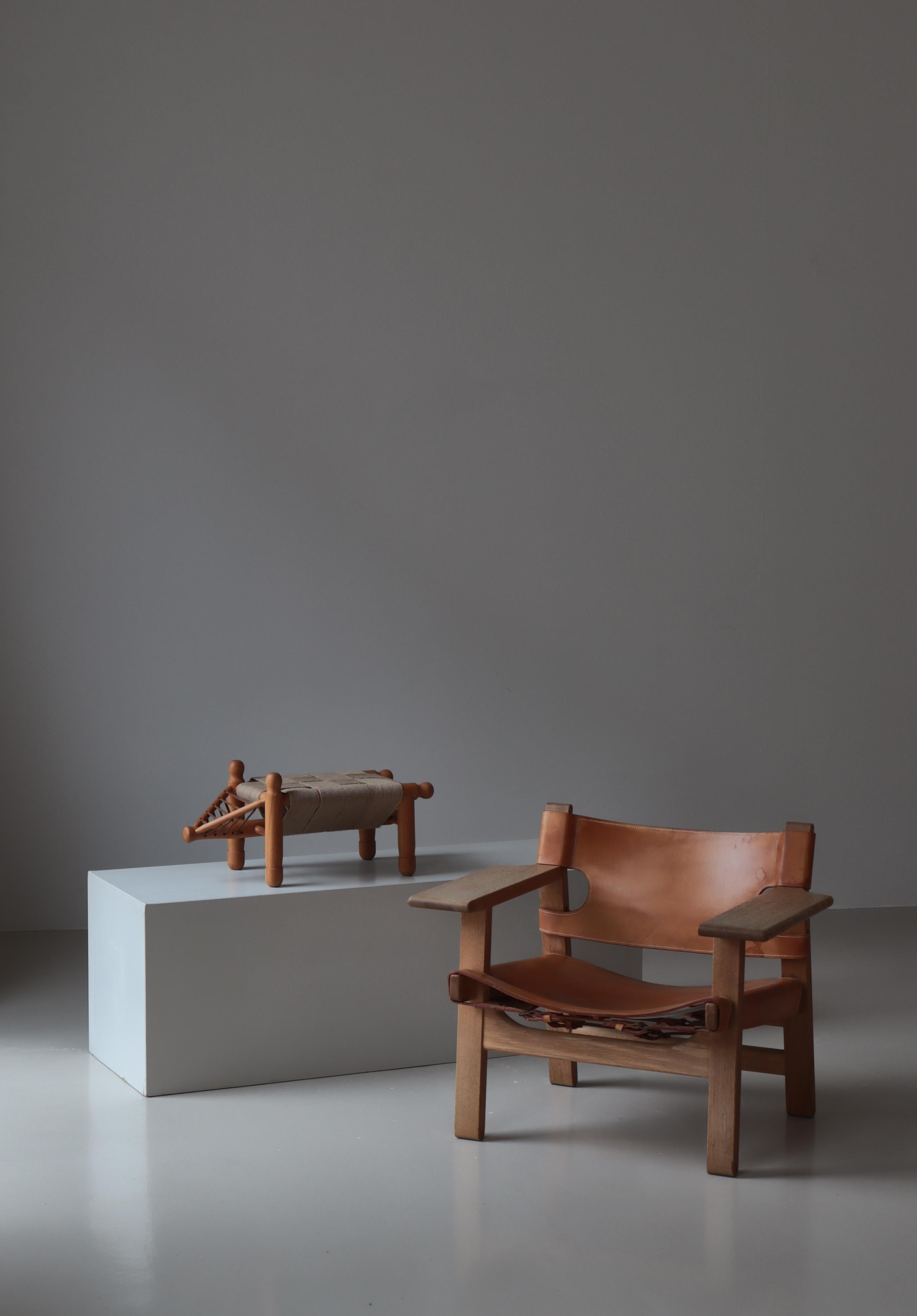 Scandinavian Modern Stool 