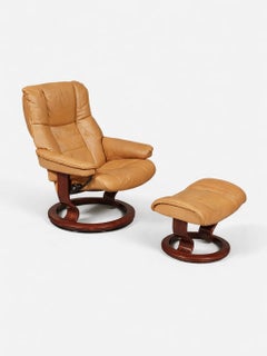 Scandinavian Modern Stressless “Mayfair” Tan Leather Reclining Chair w/ Ottoman