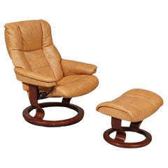 Scandinavian Modern Stressless “Mayfair” Tan Leather Reclining Chair w/ Ottoman