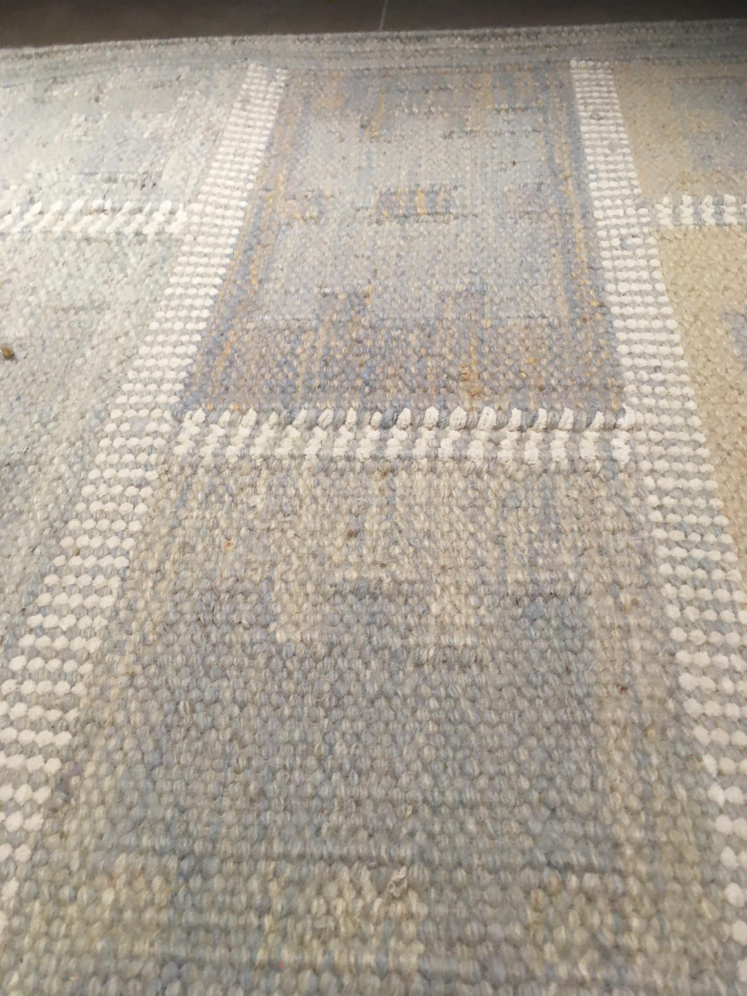 Scandinavian Modern Style Kilim Carpet For Sale 5