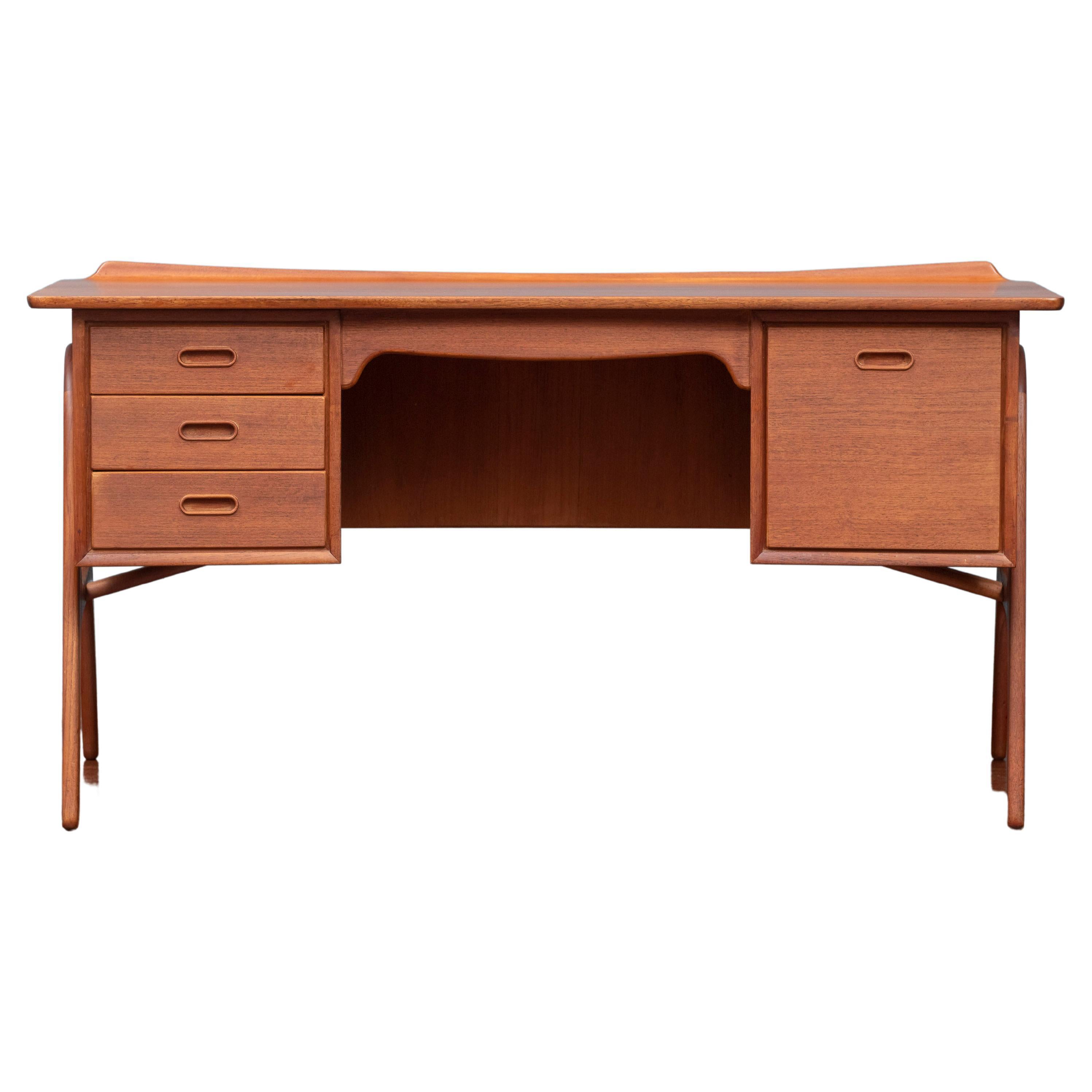 Scandinavian Modern Svend Aage Madsen Desk for Sigurd Hansen