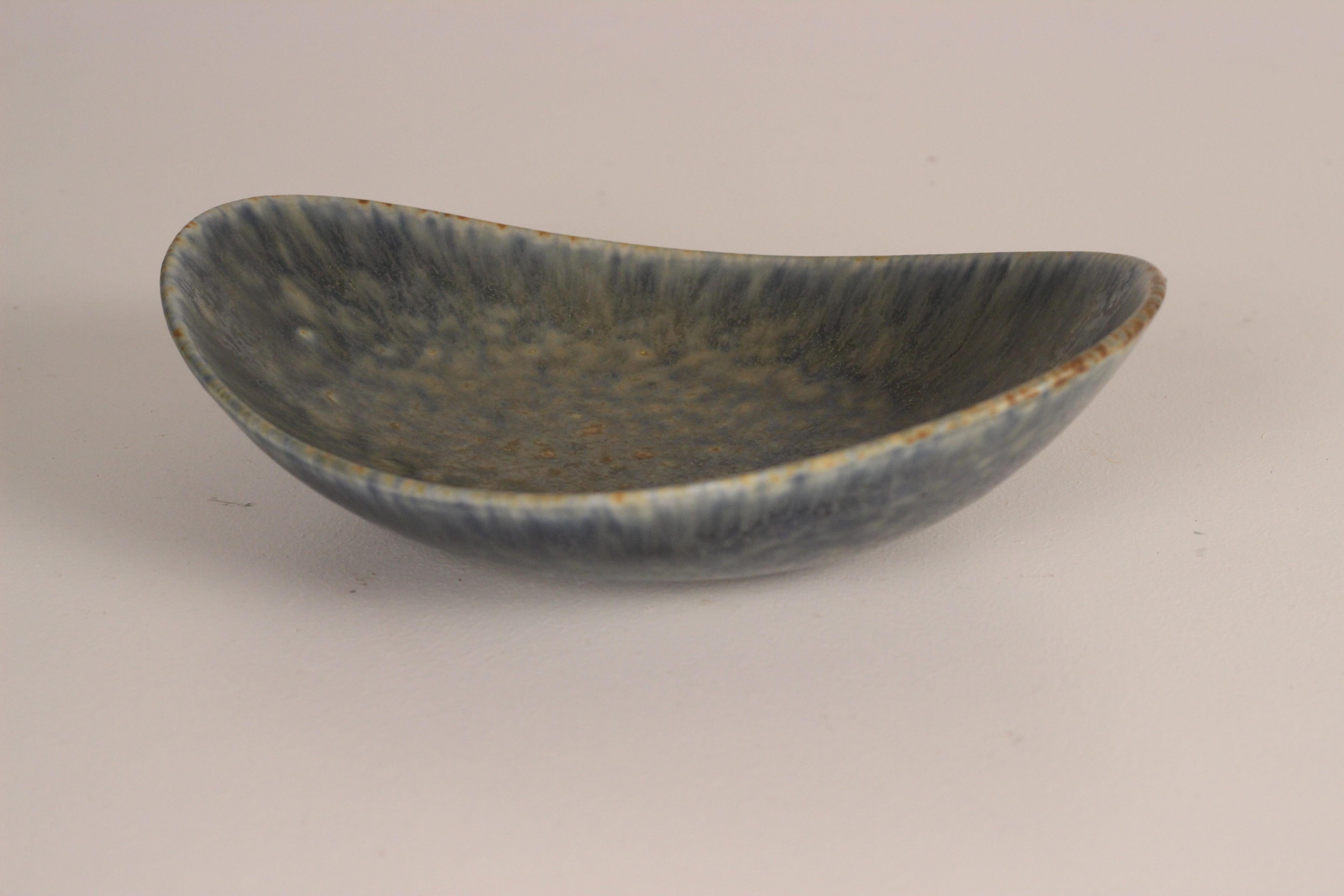 Scandinavian Modern Swedish Bowl by Carl Harry Stalhane and Maker Rorstrand In Good Condition For Sale In London, GB