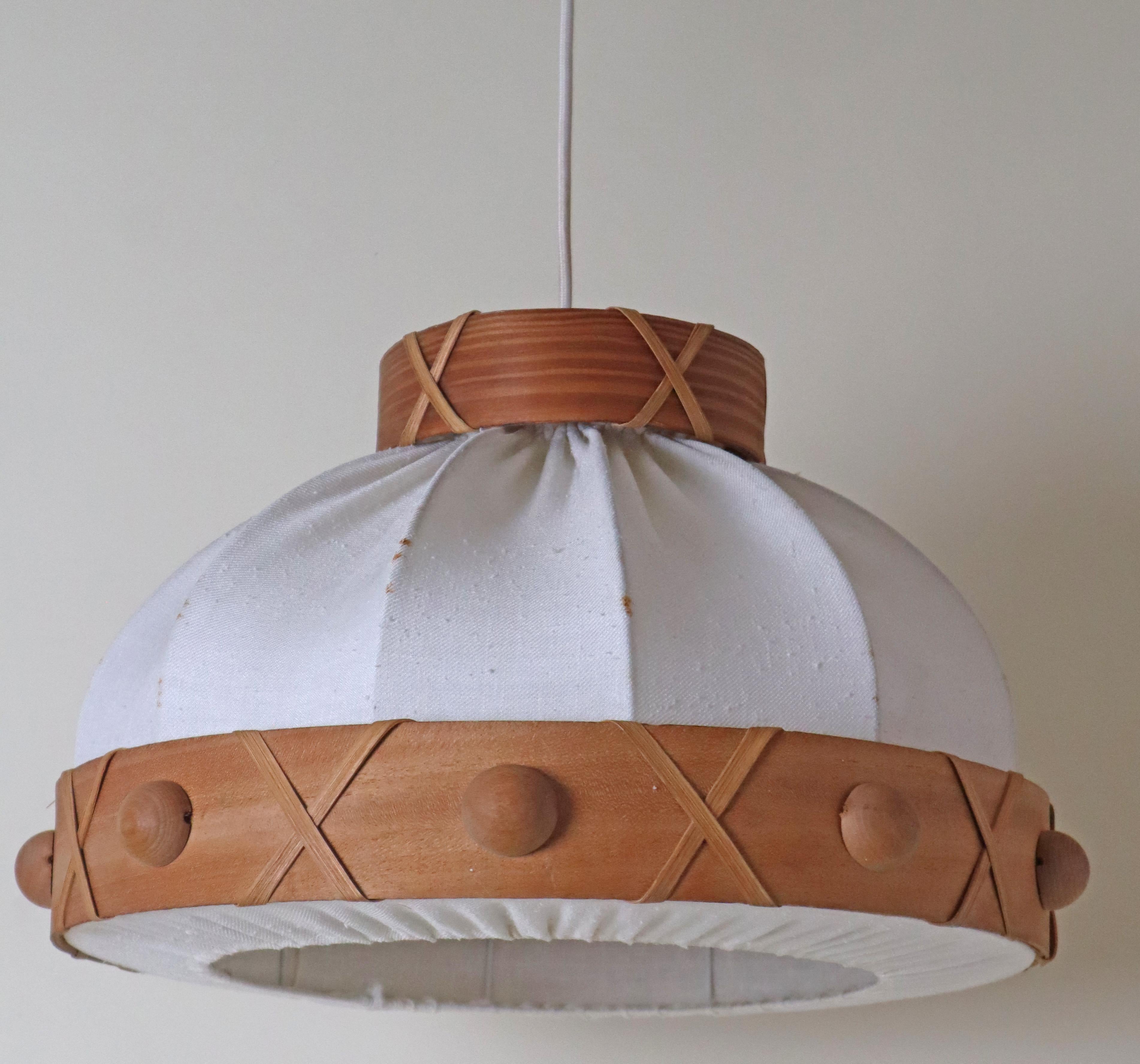 Scandinavian Modern Swedish Pendant Lamp Made Of Pine Chipboard And Fabric in vendita 2