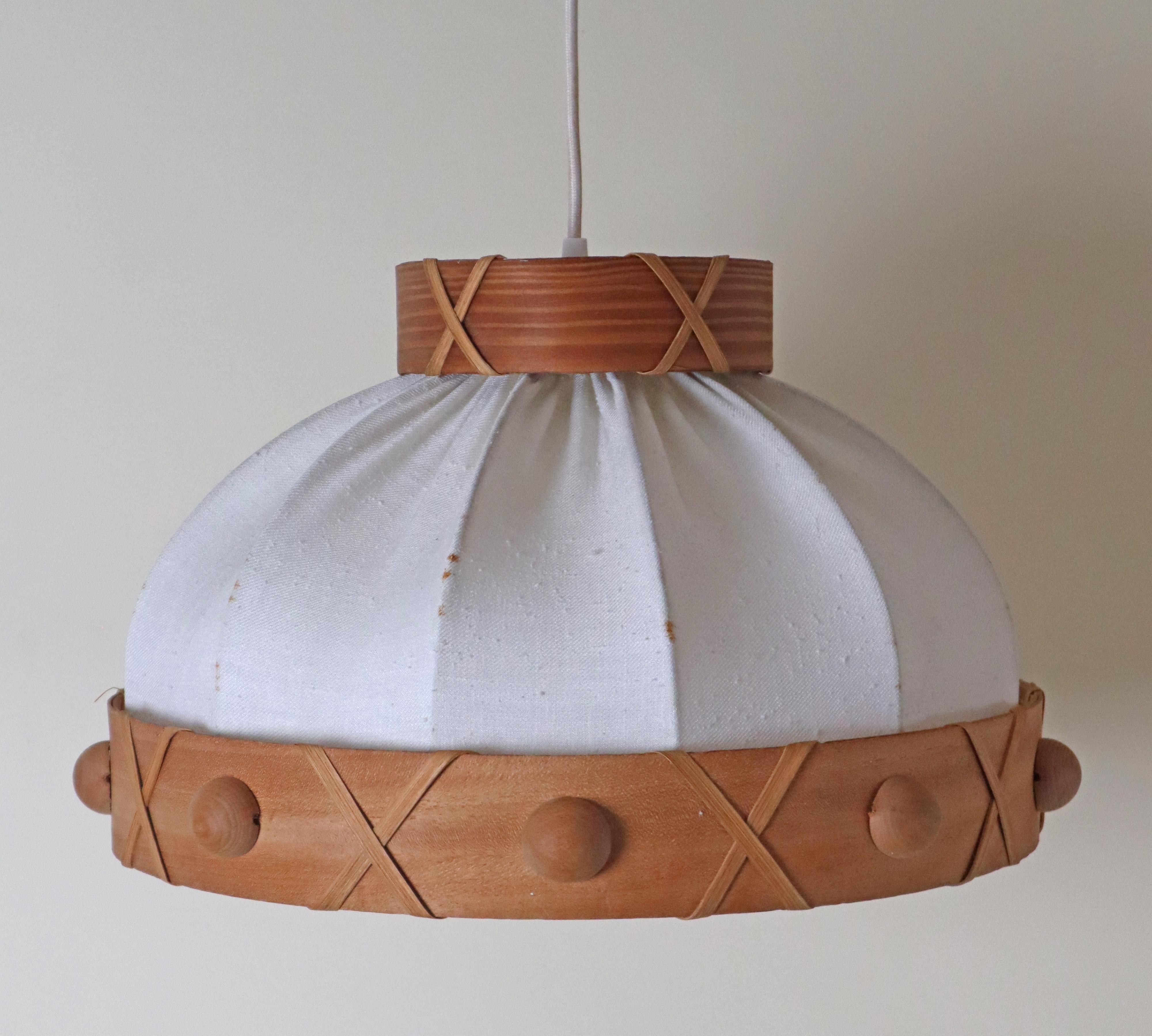 Scandinavian Modern Swedish Pendant Lamp Made Of Pine Chipboard And Fabric in vendita 3