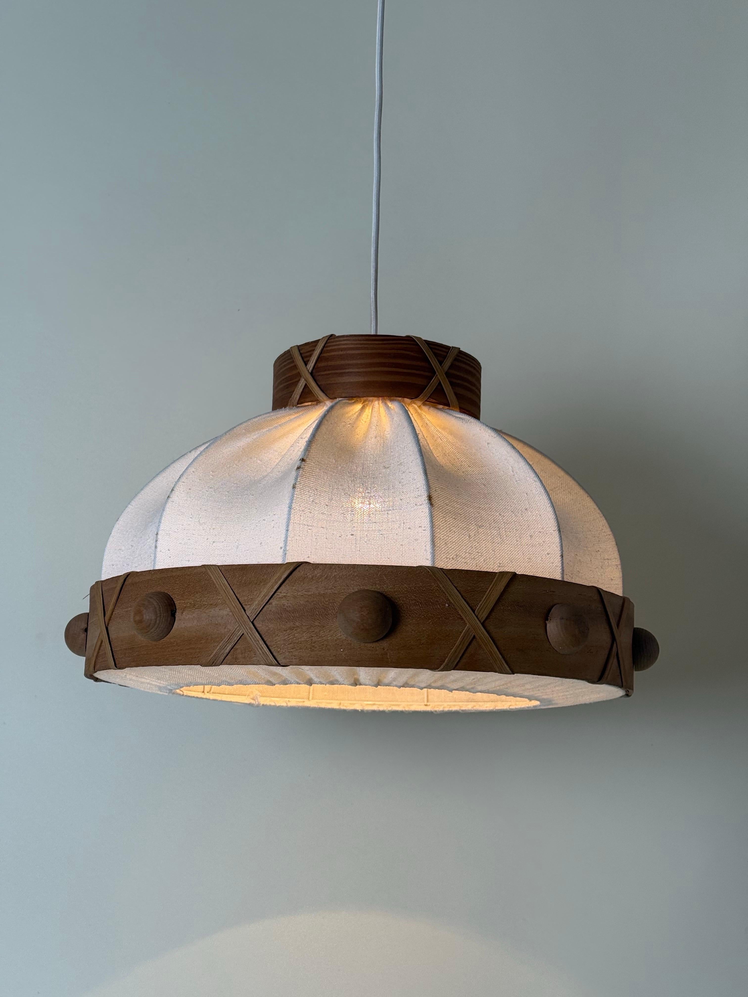 Scandinavian Modern Swedish Pendant Lamp Made Of Pine Chipboard And Fabric in vendita 5