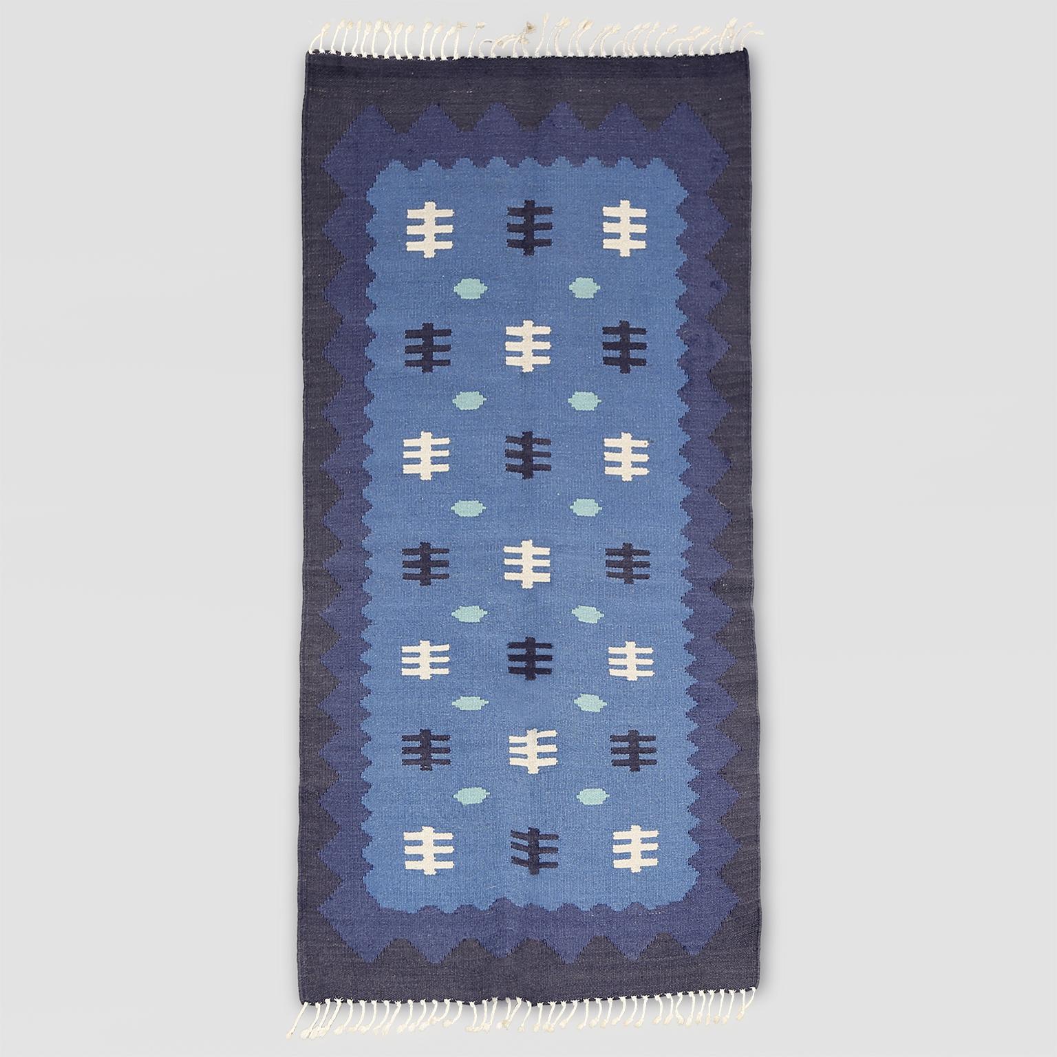 Scandinavian Modern, Swedish Wool Flat-Weave Rug in Blues, Rollakan In Good Condition For Sale In New York, NY