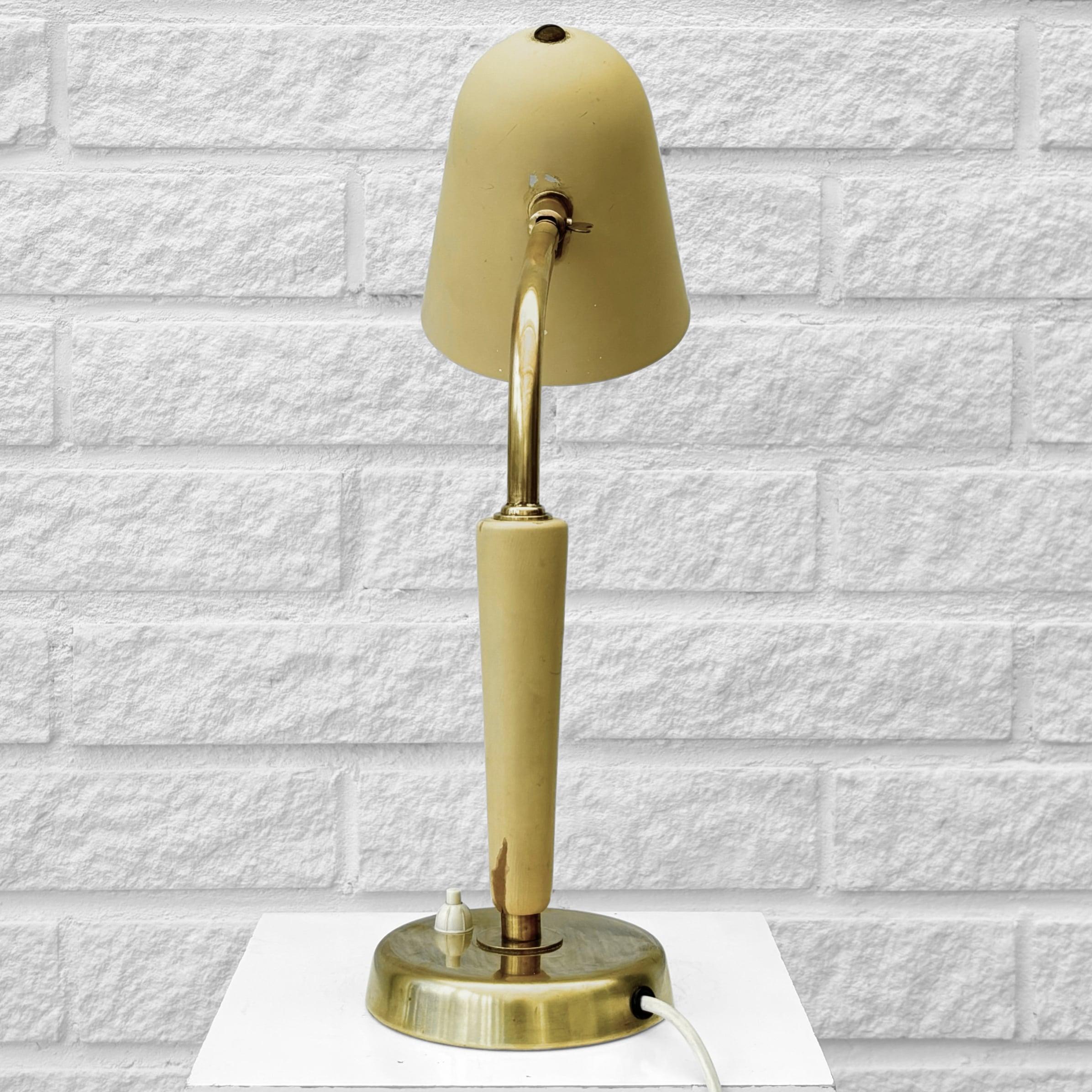 Lámpara de mesa moderna escandinava, Bertil Brisborg, Nordiska Kompaniet, década de 1940 mediados del siglo XX en venta