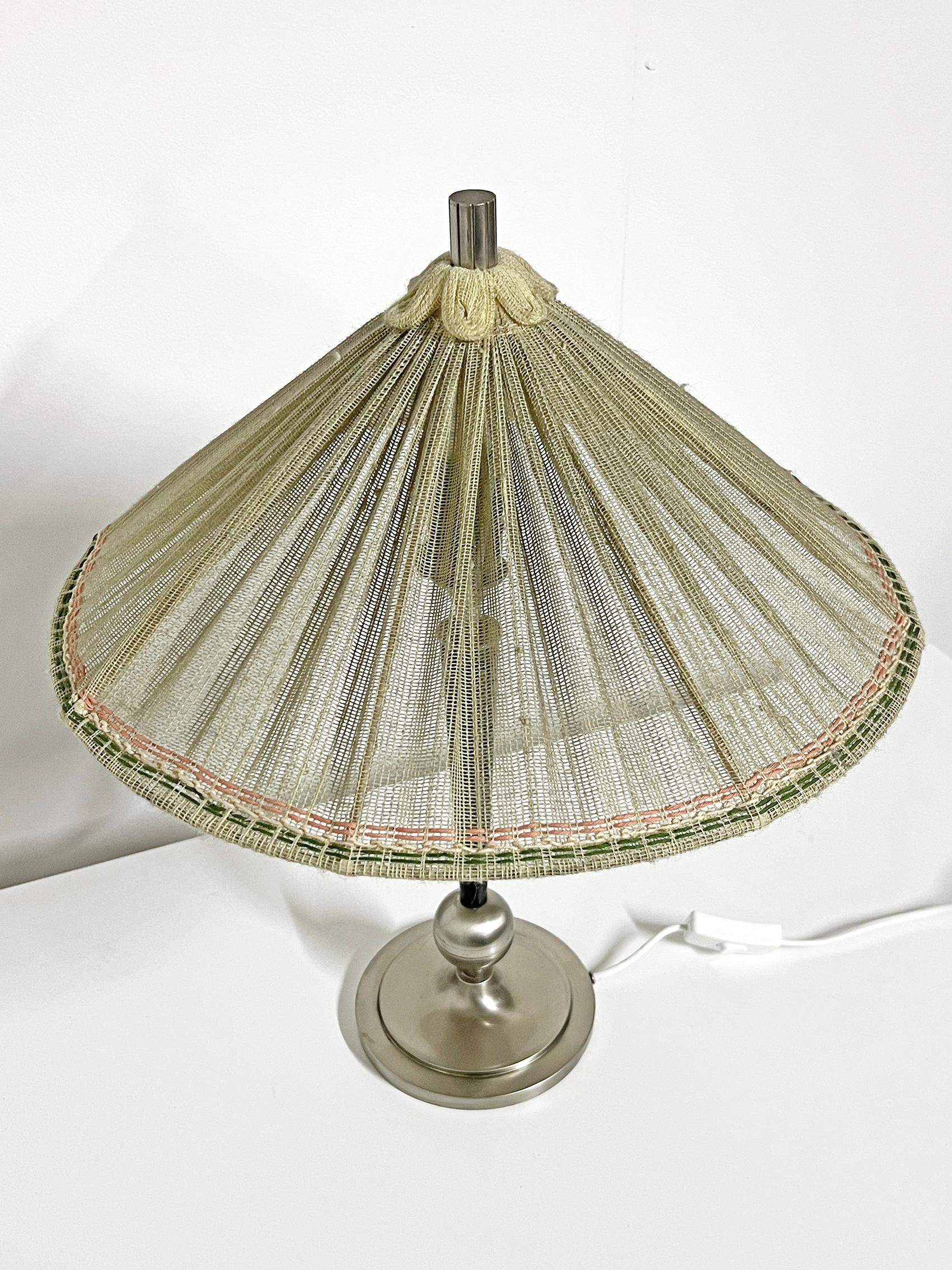 Skandinavische Moderne Tischlampe von Böhlmarks 1940er Jahre (Mitte des 20. Jahrhunderts) im Angebot