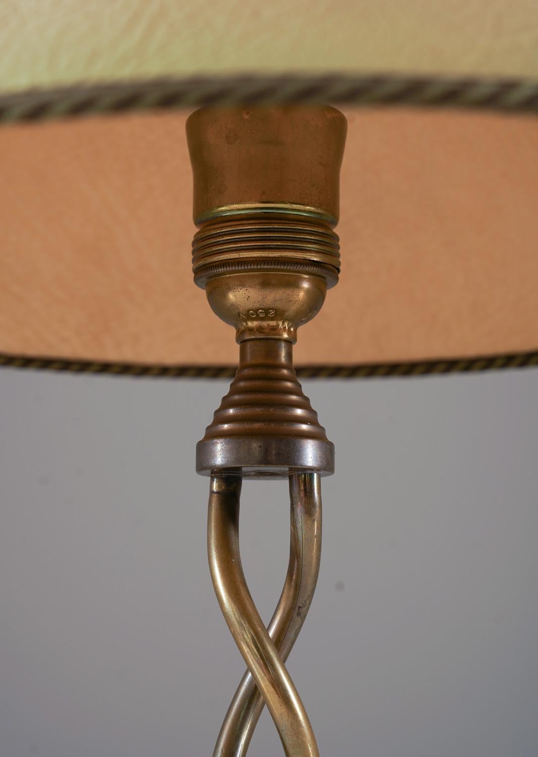 Skandinavisch-moderne Tischlampe (Skandinavische Moderne)