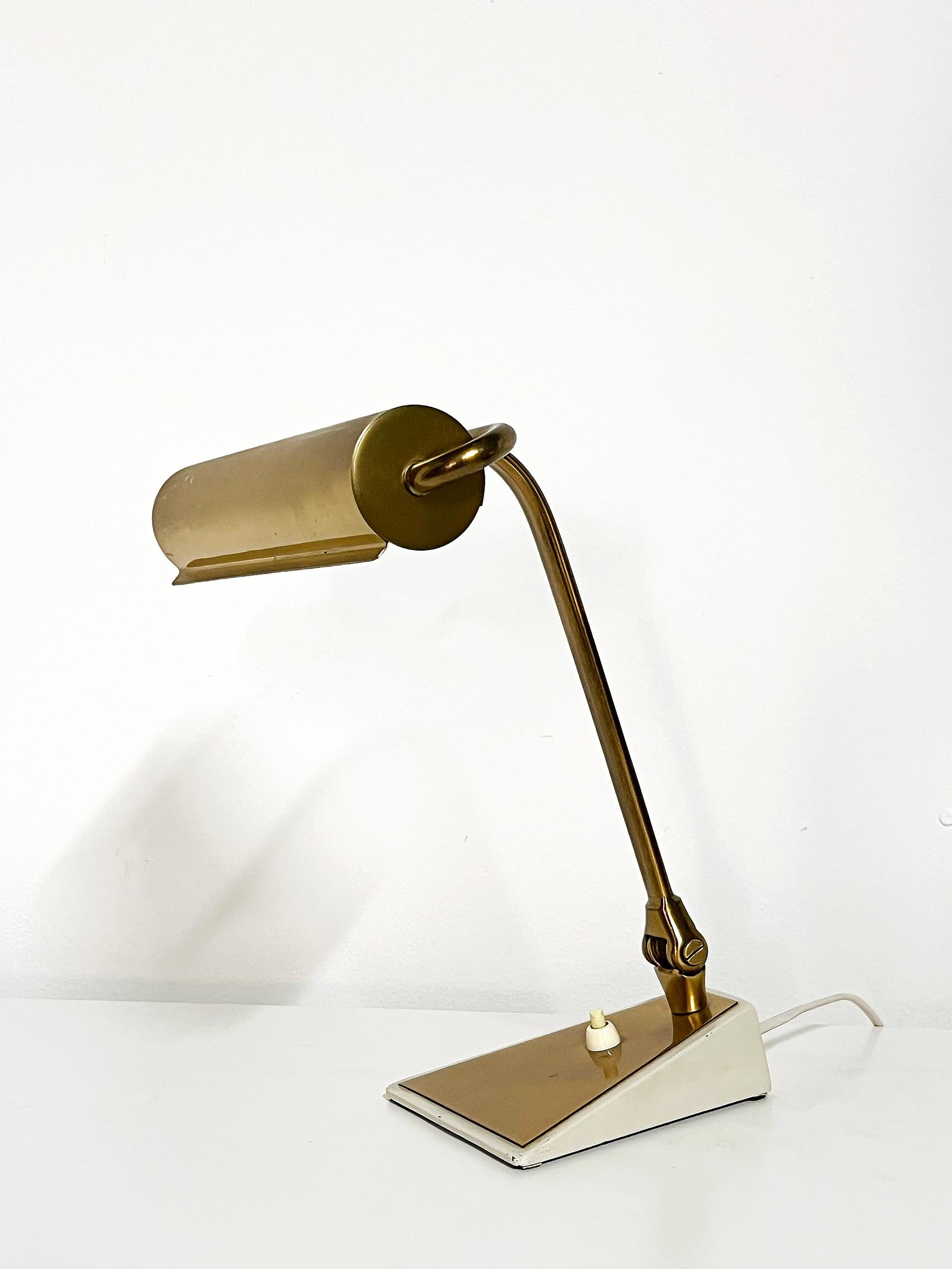 Scandinavian Modern table lamp in brass by Boréns ca 1950-1960's.
Good vintage condition, wear and patina consistent with age and use. 
Brass patina.
Original wiring. We recommend this lamp to be rewired following the buyer's country's electrical