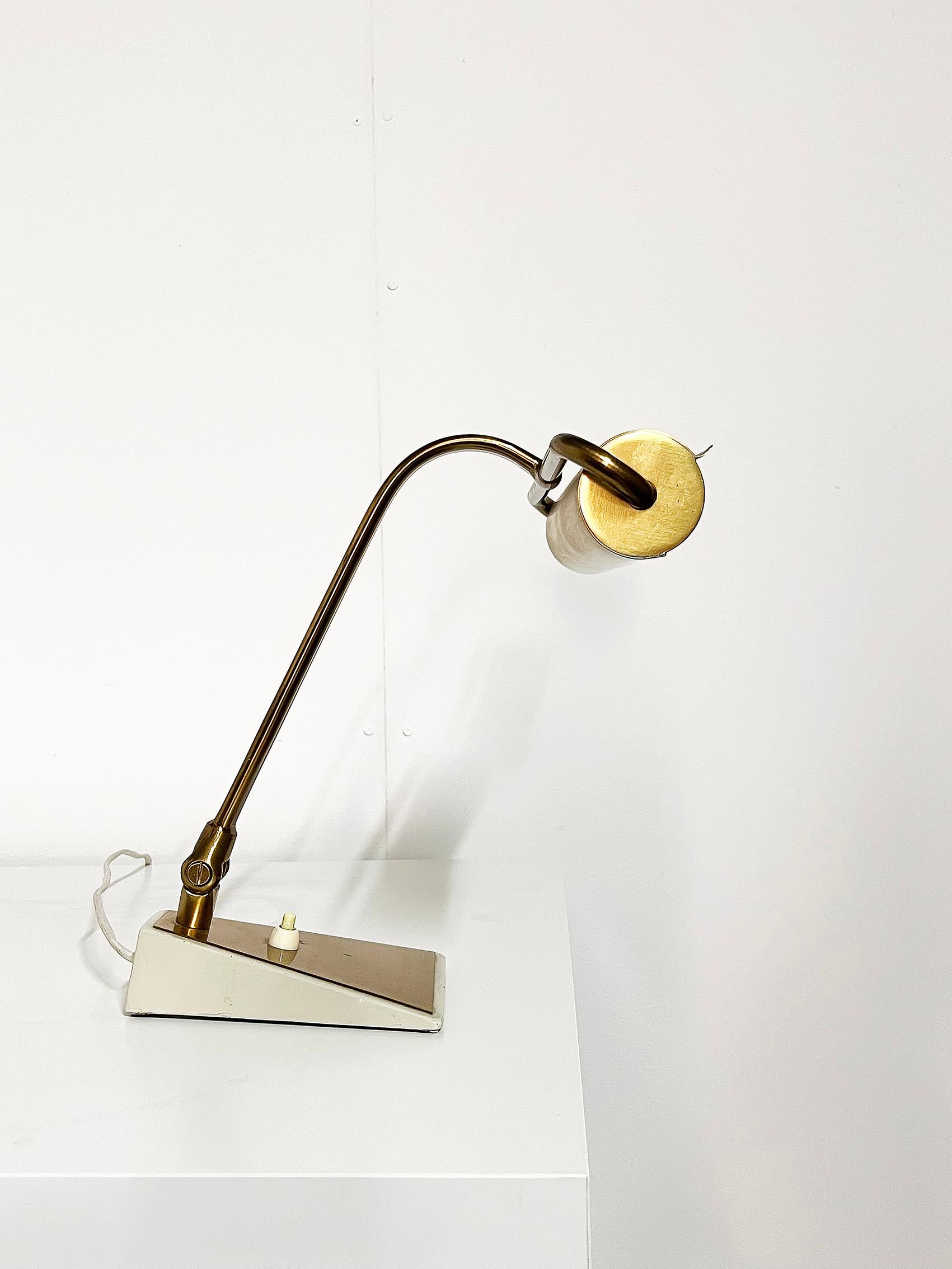 Scandinavian Modern Table Lamp in Brass by Boréns ca 1950-1960's For Sale 1
